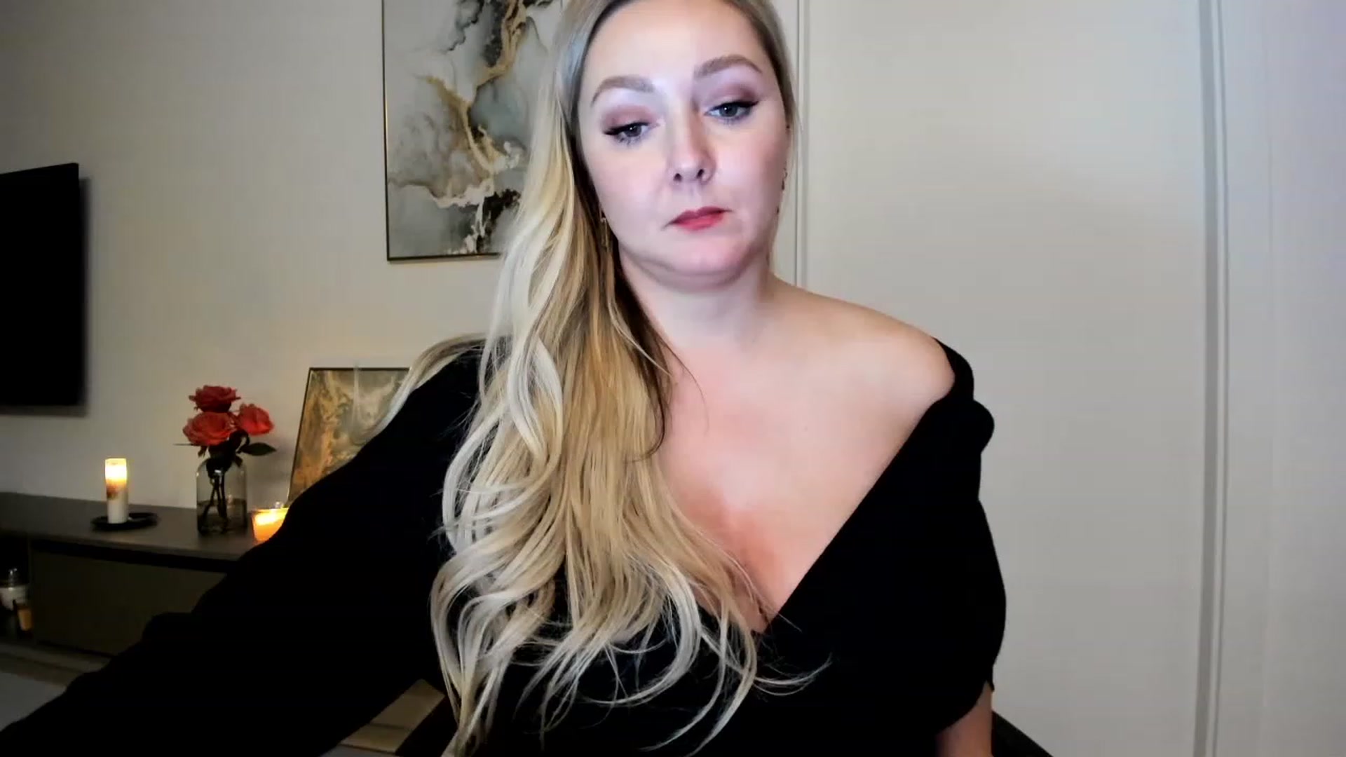 Gallery image thumbnail from Mi_Ha's myfreecams stream on, 12/01/2022, 22:59 image 18 of 20