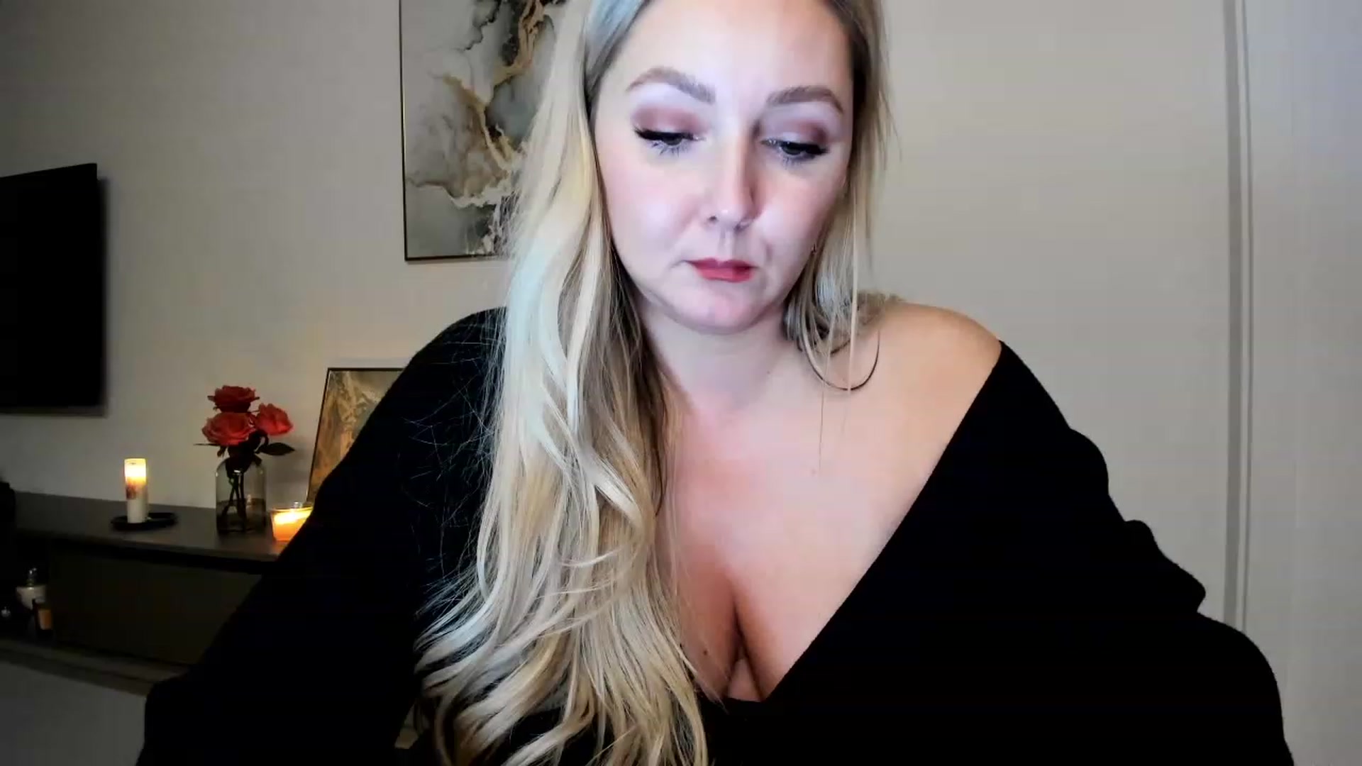 Gallery image thumbnail from Mi_Ha's myfreecams stream on, 12/01/2022, 22:59 image 10 of 20