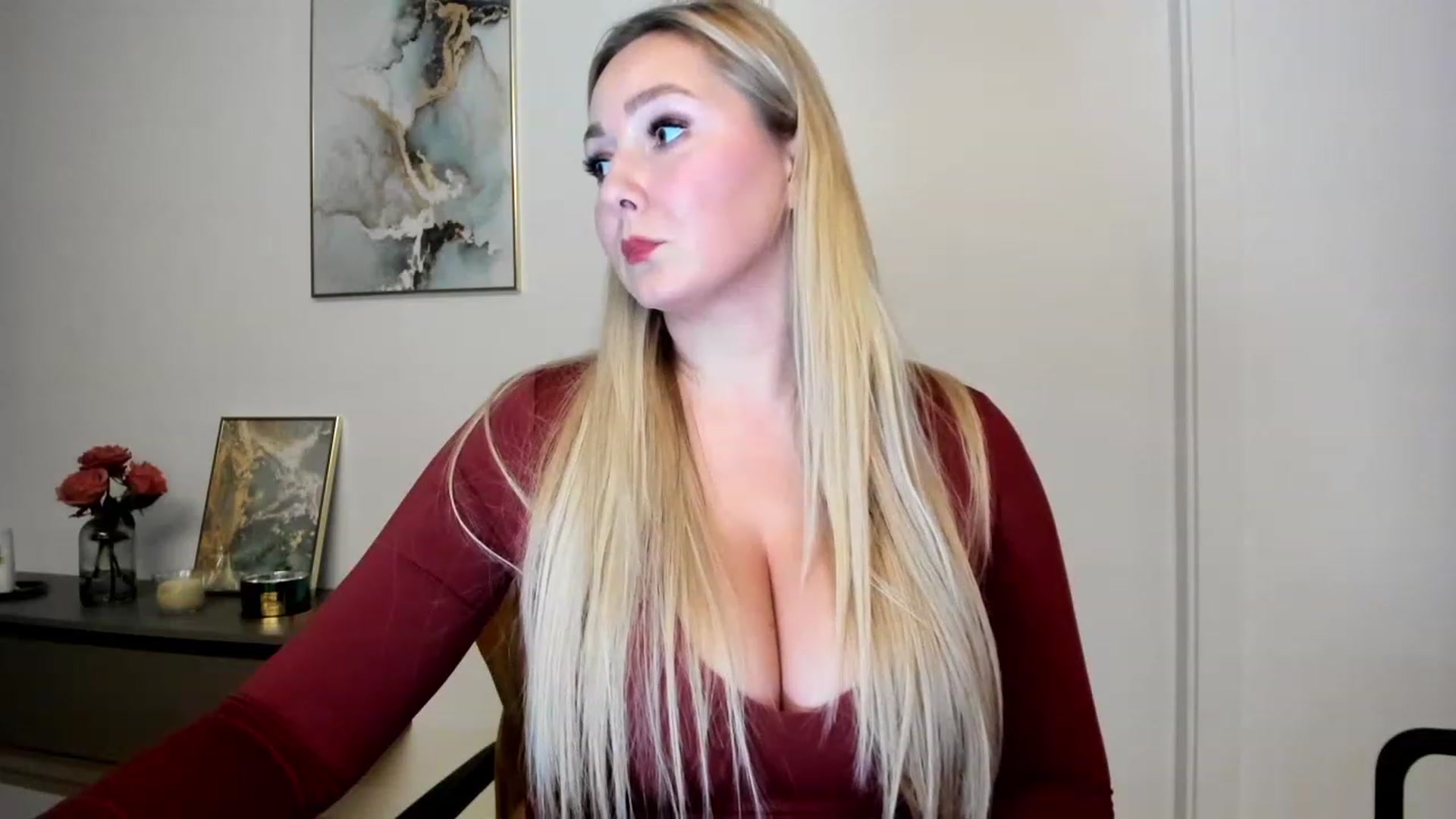 Gallery image thumbnail from Mi_Ha's myfreecams stream on, 12/02/2022, 16:08 image 16 of 20