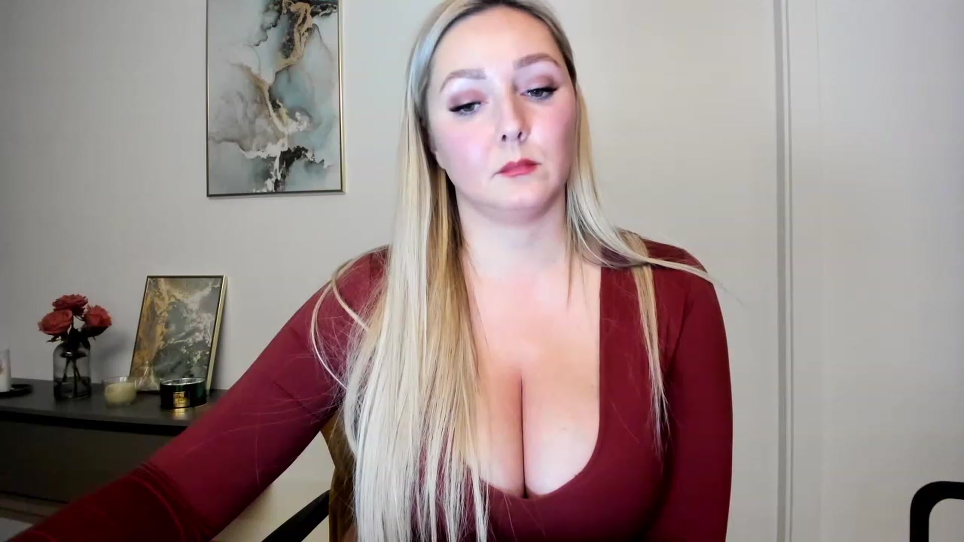 Gallery image thumbnail from Mi_Ha's myfreecams stream on, 12/02/2022, 16:08 image 14 of 20