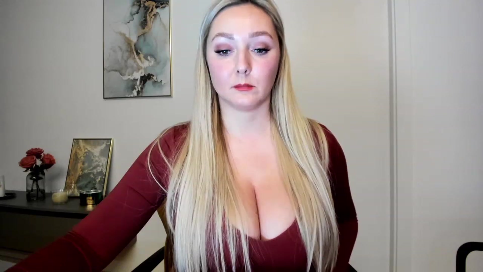 Gallery image thumbnail from Mi_Ha's myfreecams stream on, 12/02/2022, 16:08 image 15 of 20