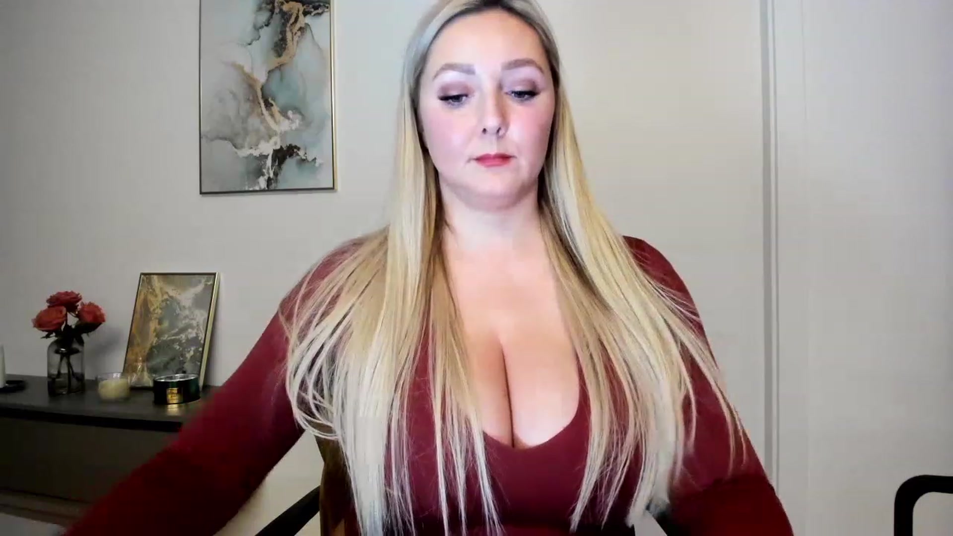 Gallery image thumbnail from Mi_Ha's myfreecams stream on, 12/02/2022, 16:08 image 20 of 20