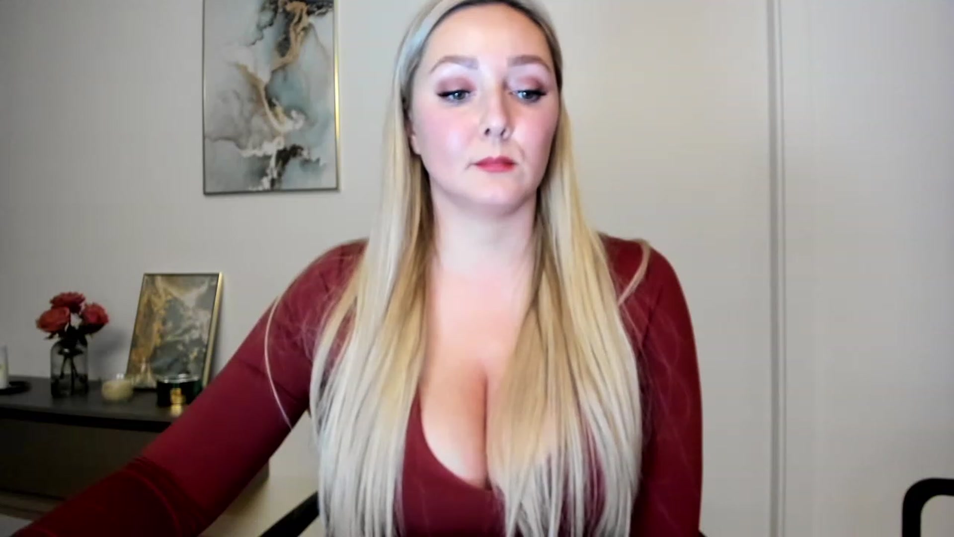 Gallery image thumbnail from Mi_Ha's myfreecams stream on, 12/02/2022, 16:08 image 18 of 20