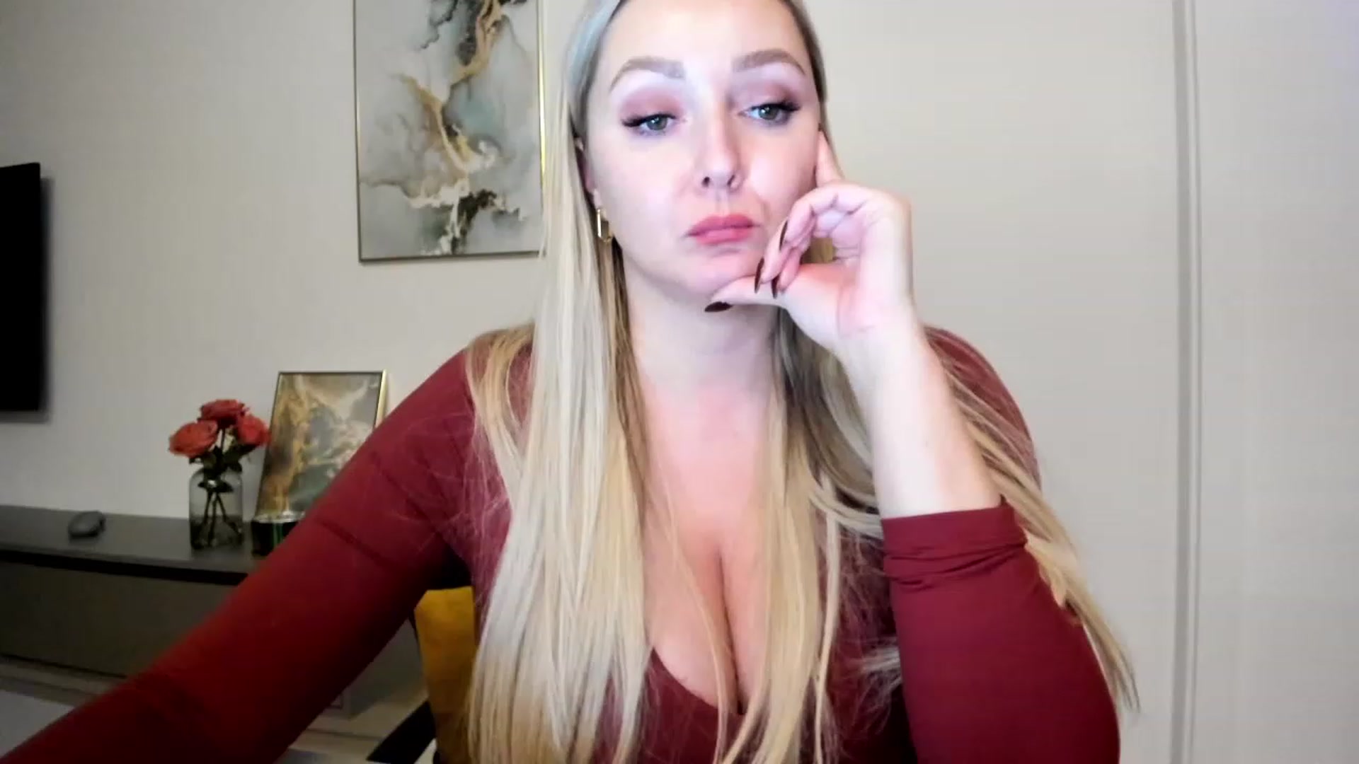 Gallery image thumbnail from Mi_Ha's myfreecams stream on, 12/02/2022, 22:40 image 8 of 20