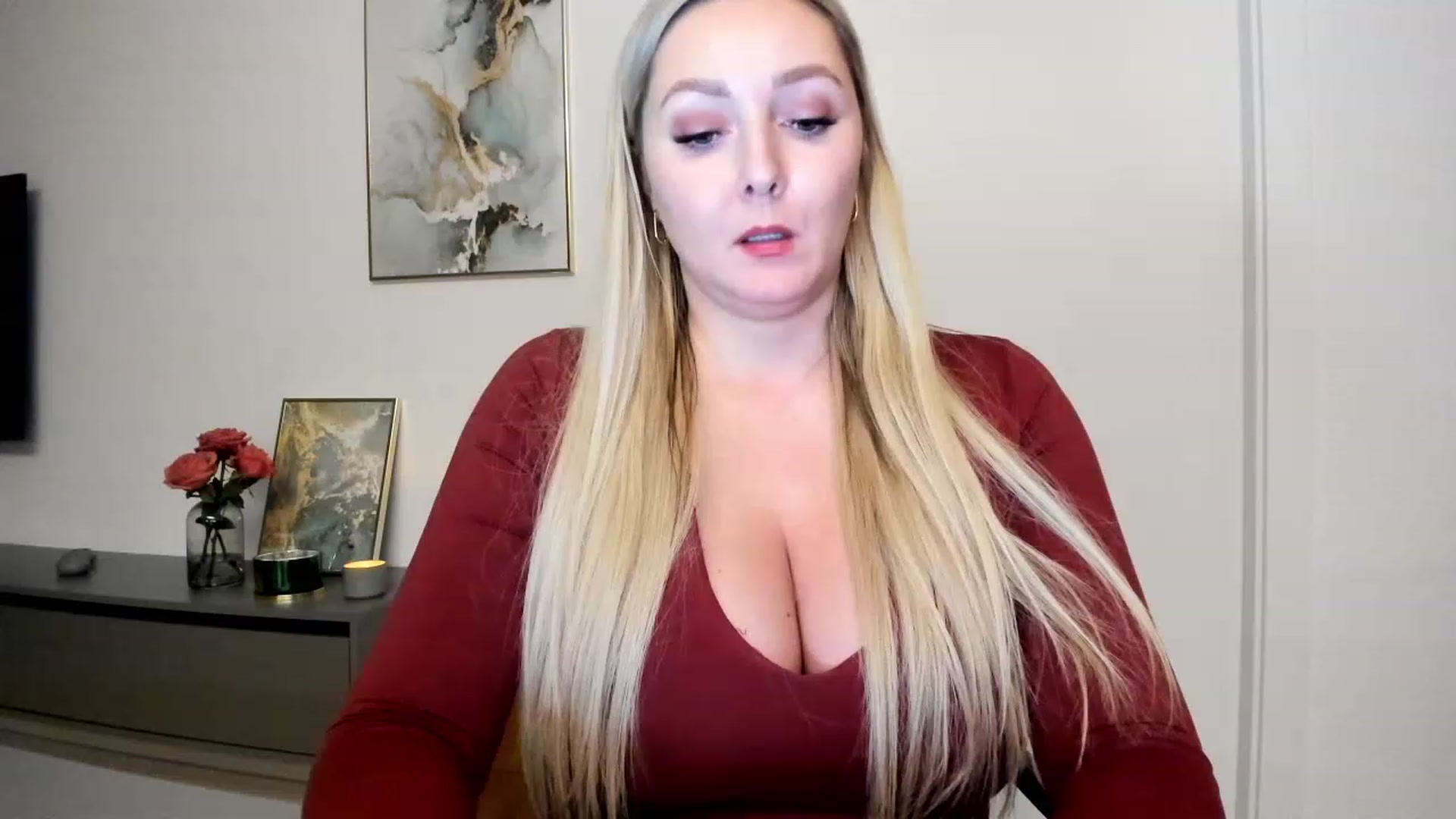 Gallery image thumbnail from Mi_Ha's myfreecams stream on, 12/02/2022, 22:40 image 12 of 20