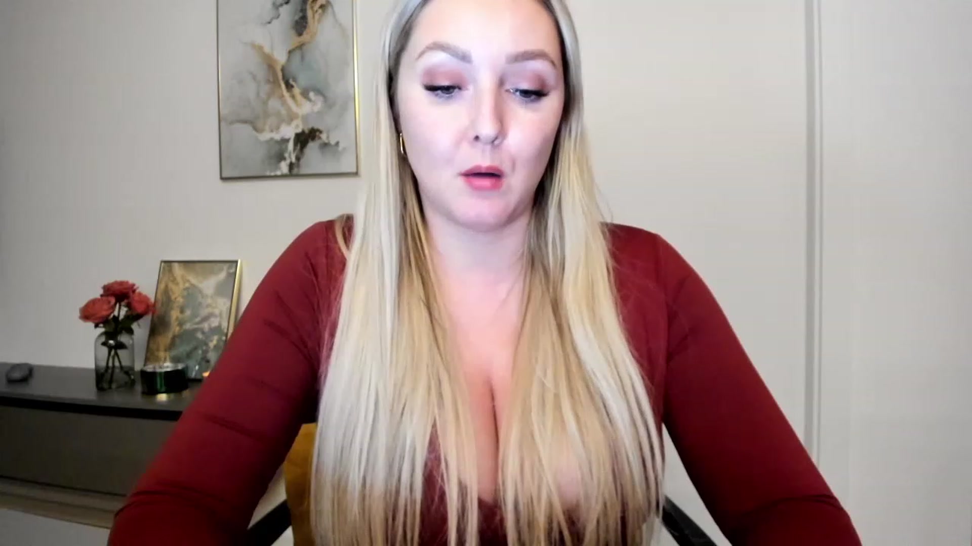 Gallery image thumbnail from Mi_Ha's myfreecams stream on, 12/02/2022, 22:40 image 18 of 20