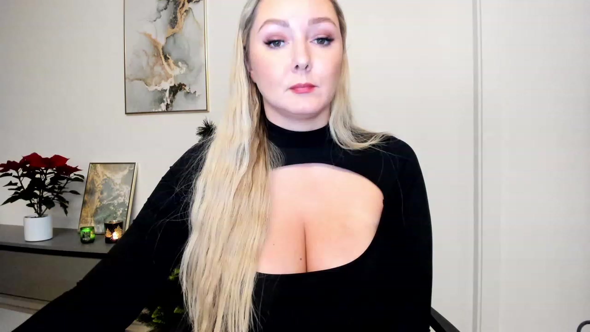 Gallery image thumbnail from Mi_Ha's myfreecams stream on, 12/05/2022, 16:55 image 6 of 20