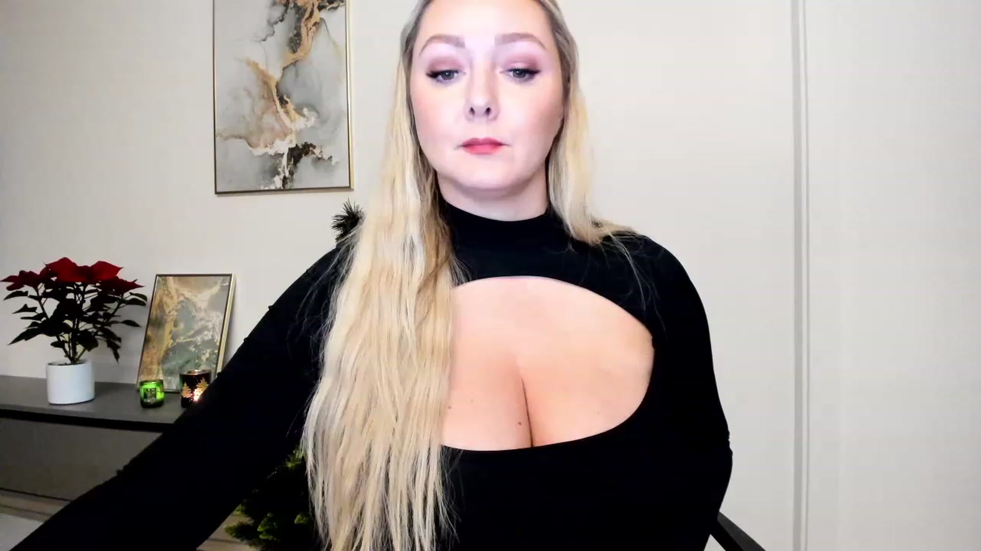Gallery image thumbnail from Mi_Ha's myfreecams stream on, 12/05/2022, 16:55 image 8 of 20