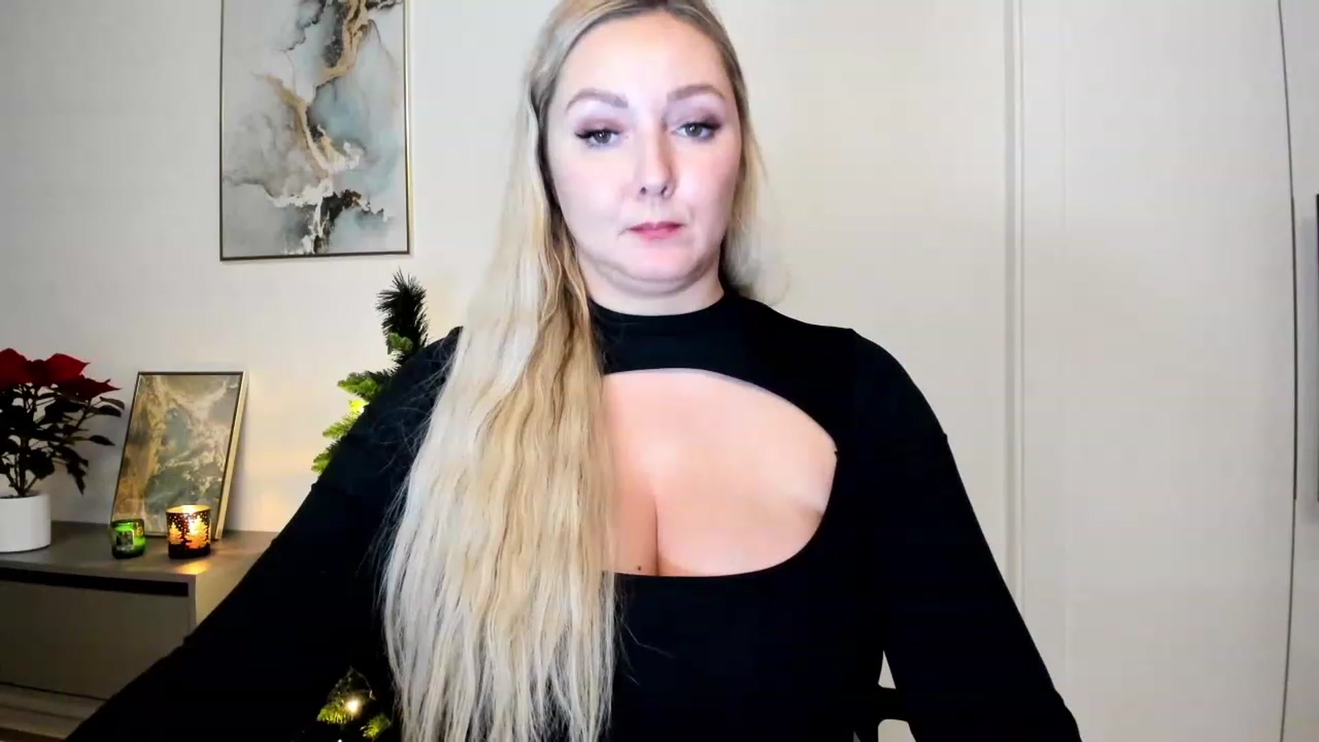 Gallery image thumbnail from Mi_Ha's myfreecams stream on, 12/05/2022, 23:15 image 16 of 20
