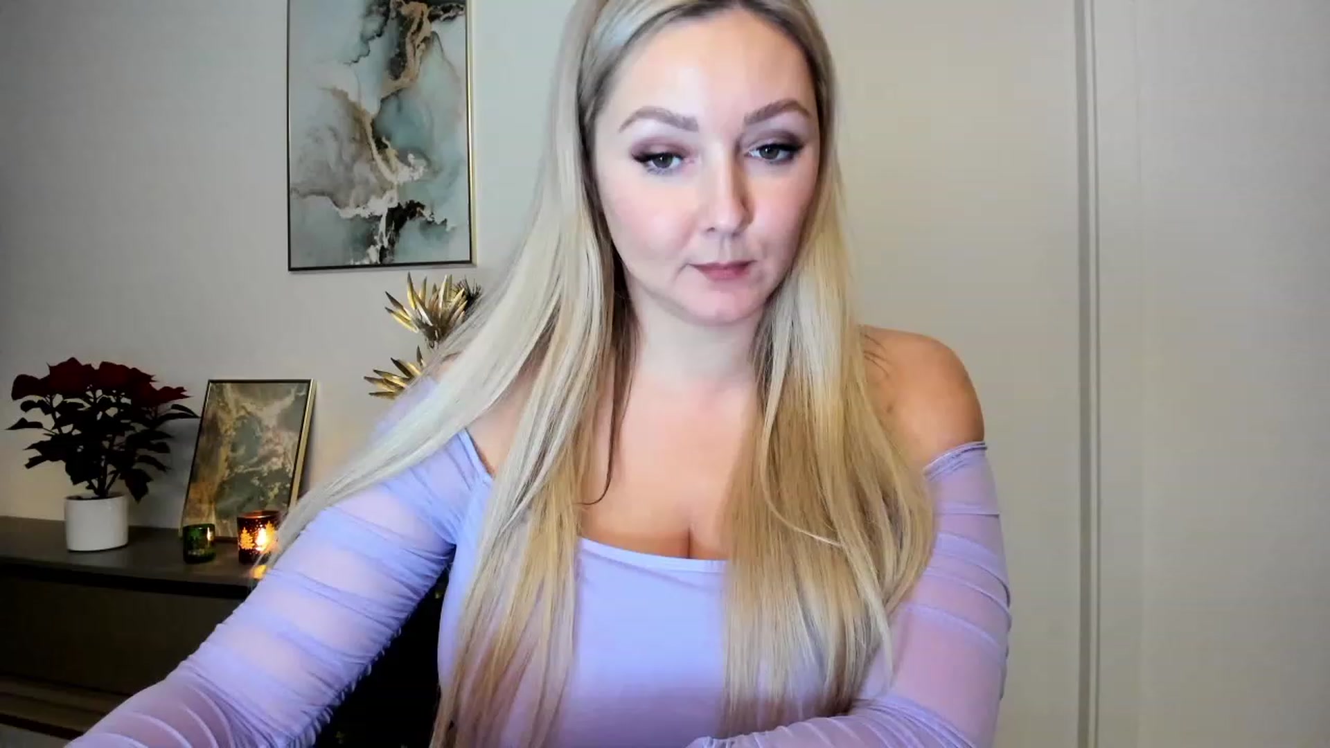 Gallery image thumbnail from Mi_Ha's myfreecams stream on, 12/06/2022, 23:24 image 7 of 20