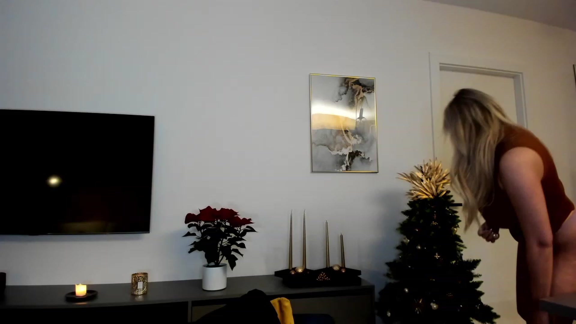 Gallery image thumbnail from Mi_Ha's myfreecams stream on, 12/09/2022, 16:07 image 8 of 20