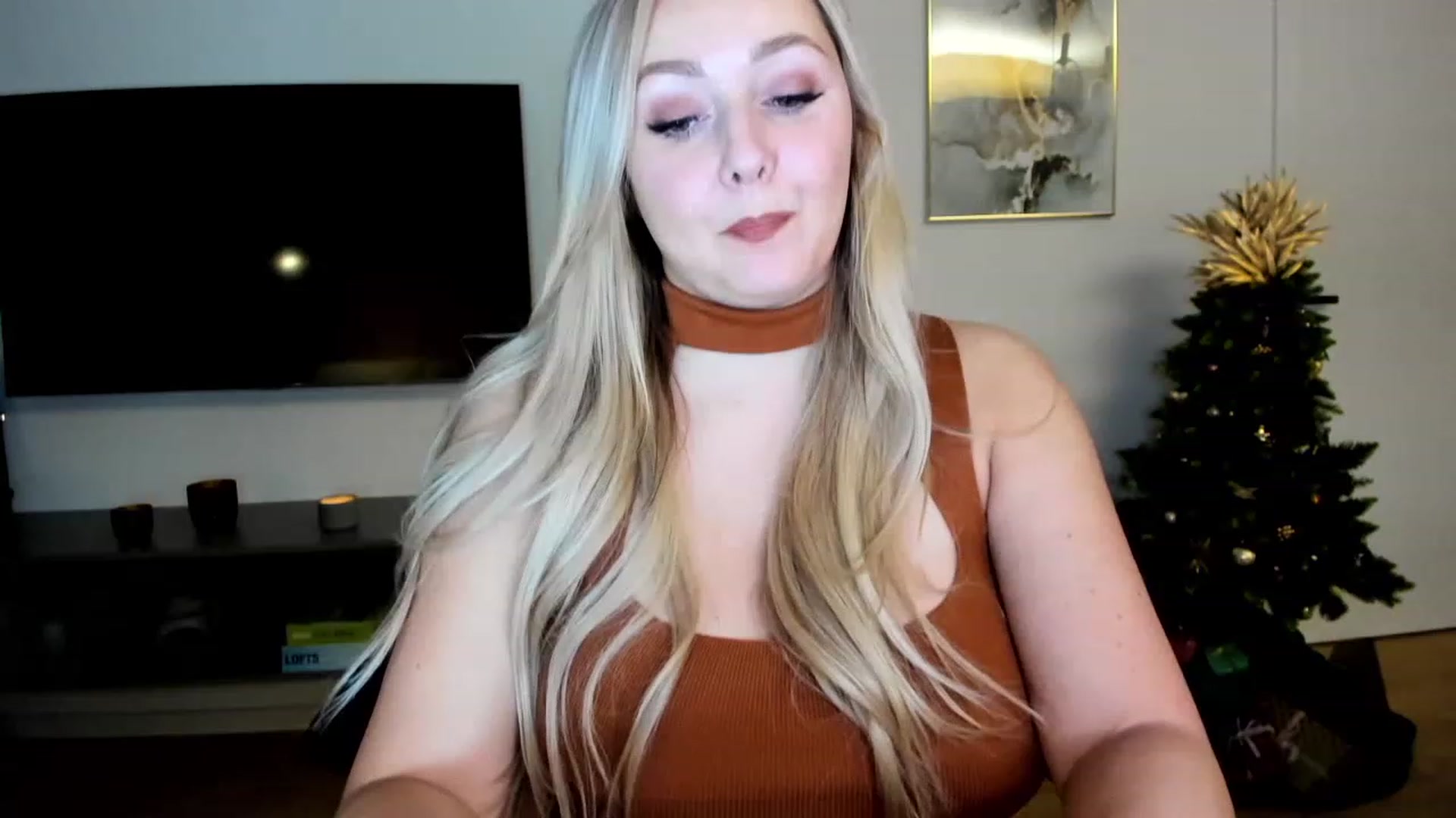 Gallery image thumbnail from Mi_Ha's myfreecams stream on, 12/09/2022, 22:39 image 2 of 20