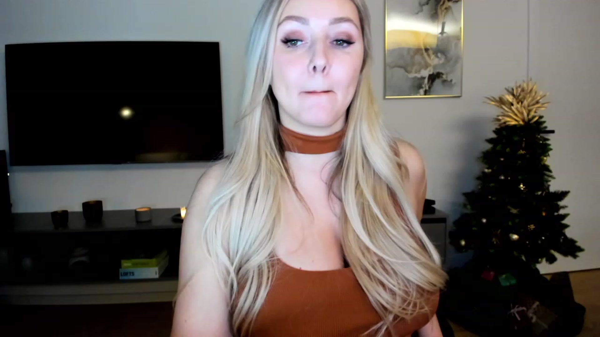 Gallery image thumbnail from Mi_Ha's myfreecams stream on, 12/09/2022, 22:52 image 13 of 20