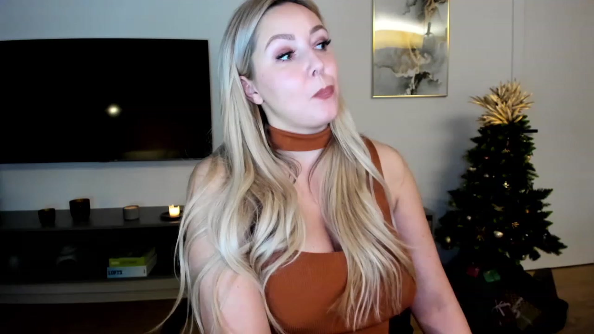 Gallery image thumbnail from Mi_Ha's myfreecams stream on, 12/09/2022, 22:52 image 4 of 20