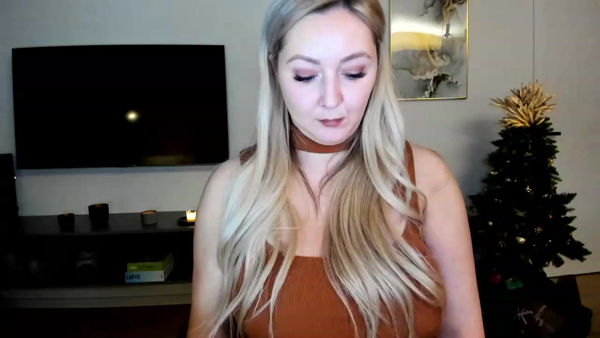 Gallery image thumbnail from Mi_Ha's myfreecams stream on, 12/09/2022, 22:52 image 10 of 20