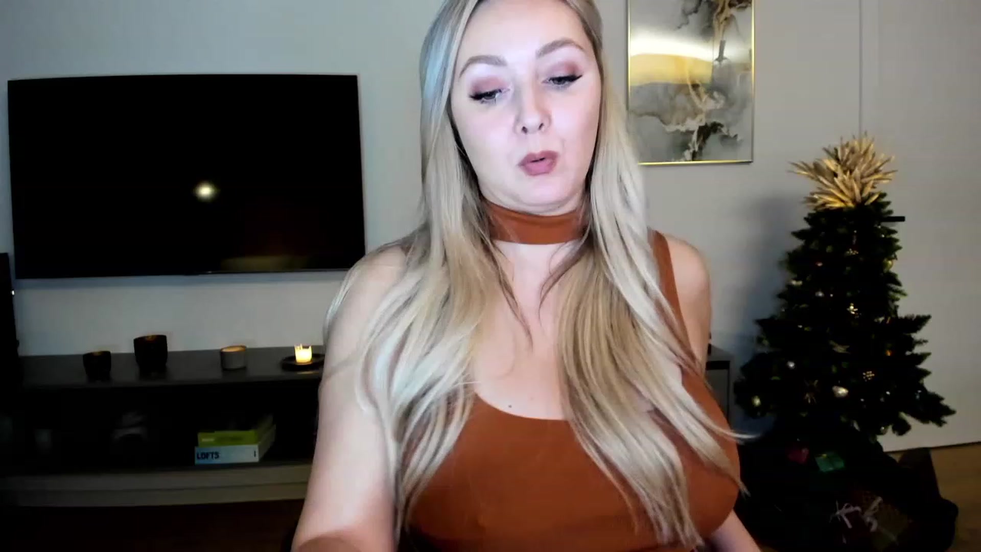 Gallery image thumbnail from Mi_Ha's myfreecams stream on, 12/09/2022, 22:52 image 11 of 20