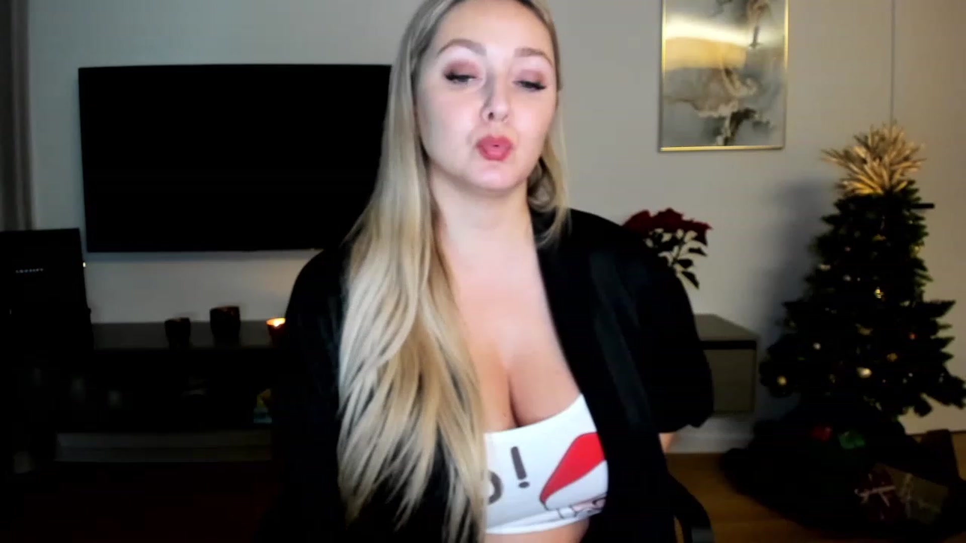 Gallery image thumbnail from Mi_Ha's myfreecams stream on, 12/11/2022, 22:56 image 19 of 20