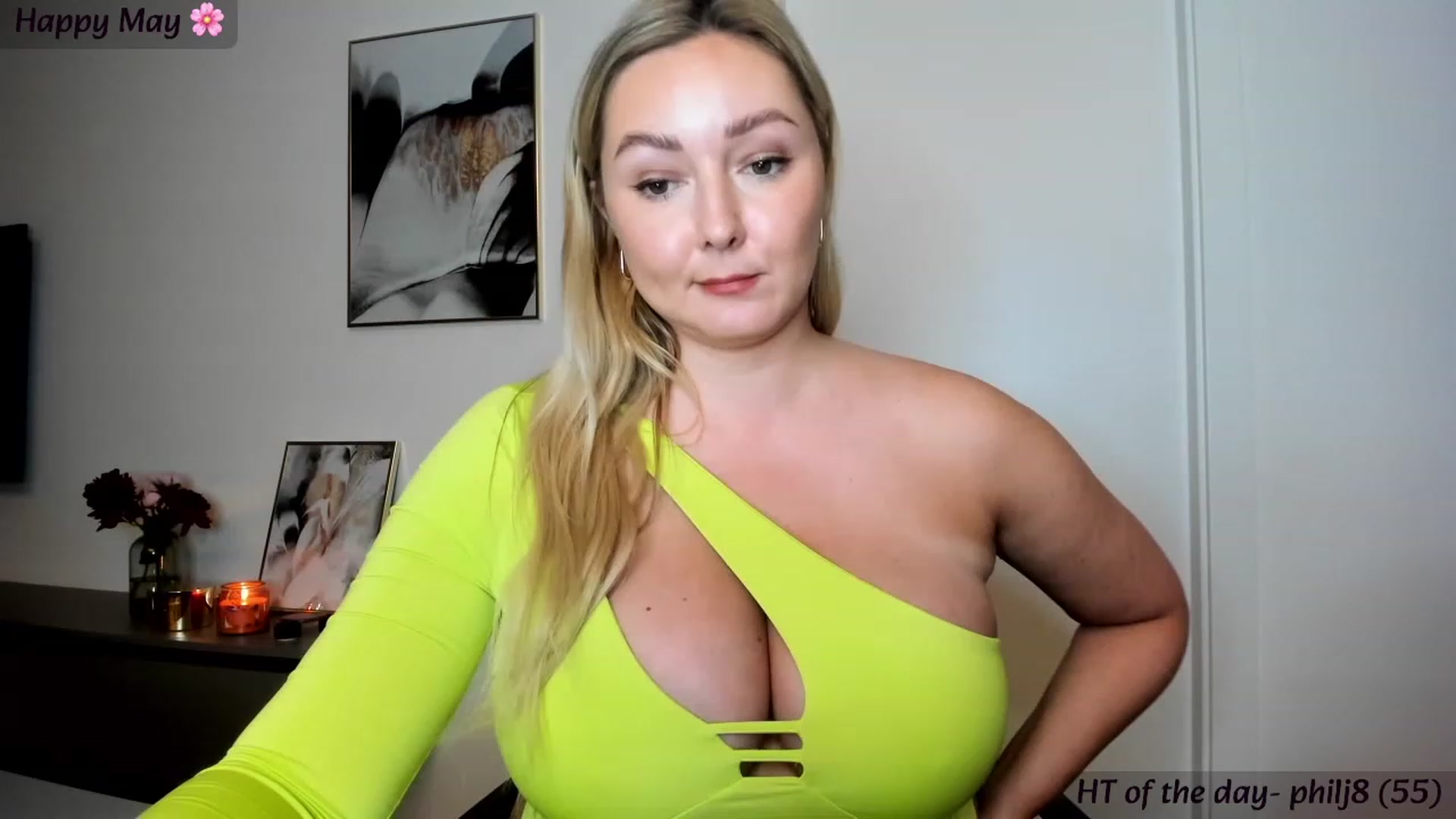 Gallery image thumbnail from Mi_Ha's myfreecams stream on, 05/28/2023, 15:54 image 4 of 20