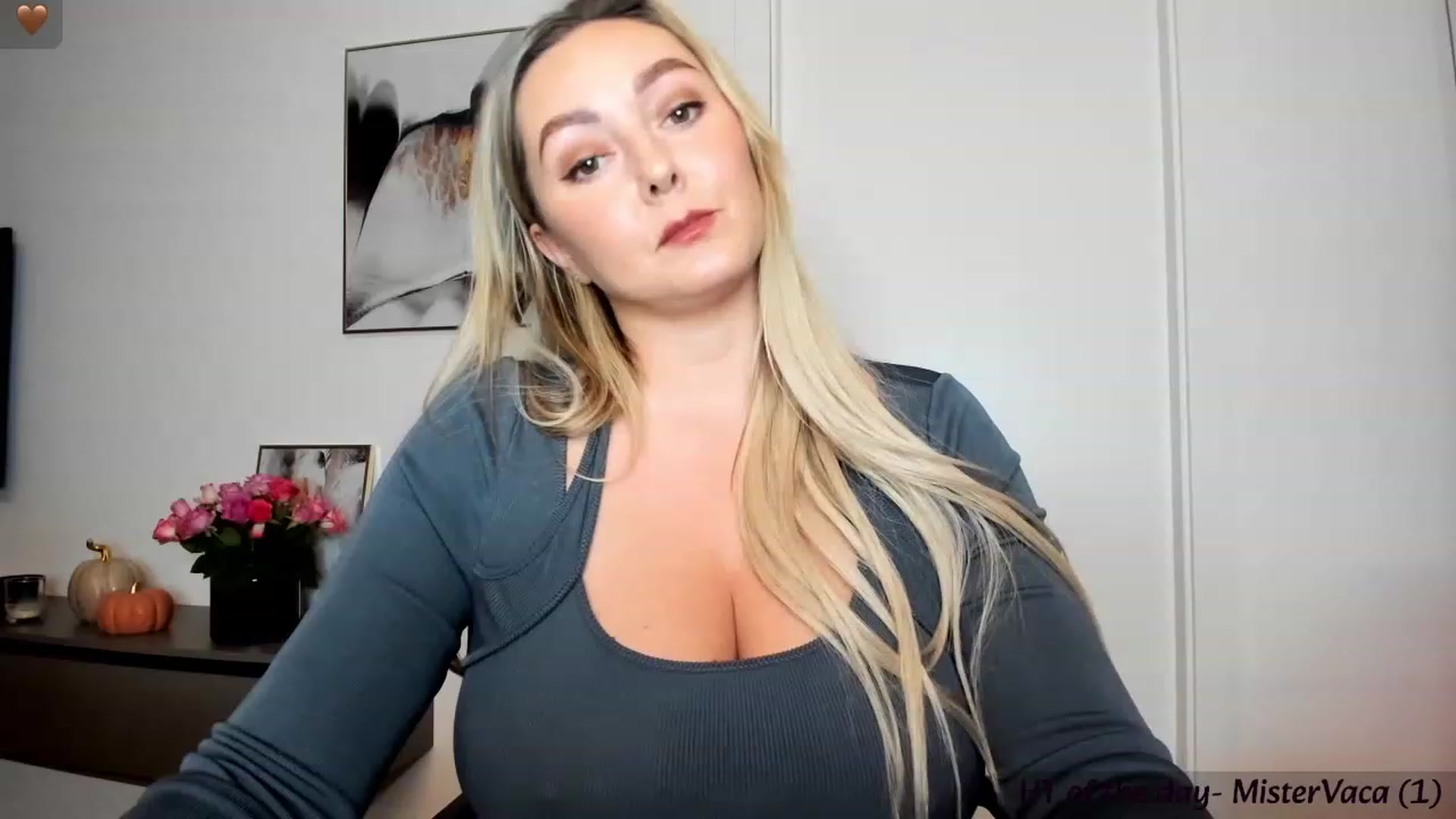 Gallery image thumbnail from Mi_Ha's myfreecams stream on, 09/20/2023, 14:22 image 16 of 20