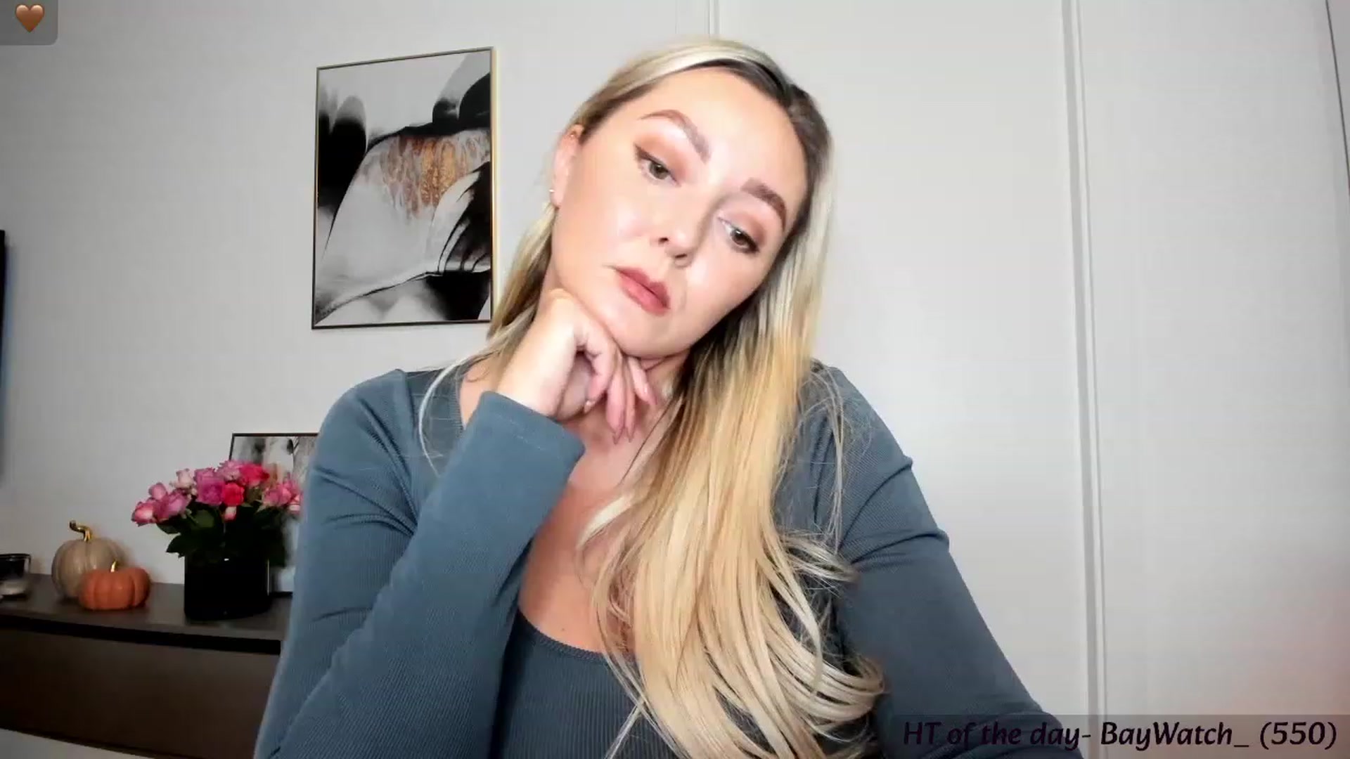 Gallery image thumbnail from Mi_Ha's myfreecams stream on, 09/20/2023, 16:04 image 5 of 20
