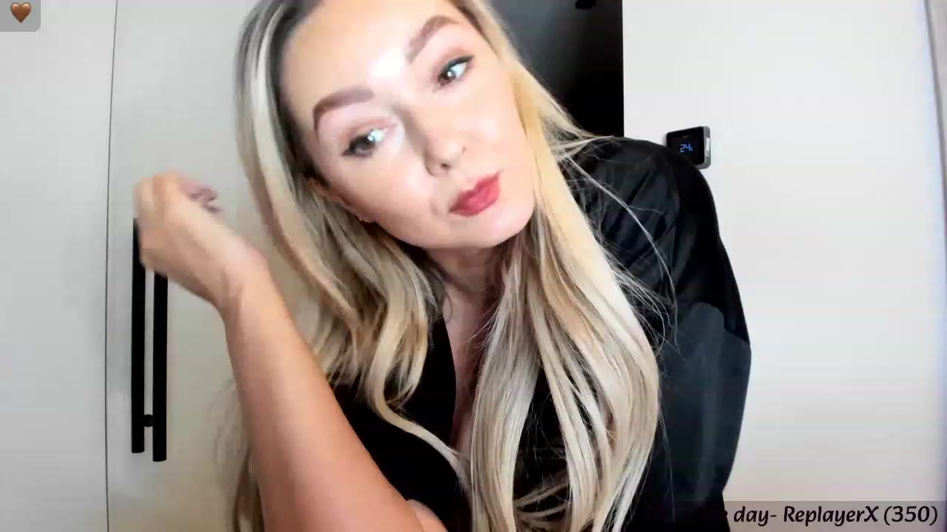 Gallery image thumbnail from Mi_Ha's myfreecams stream on, 09/24/2023, 13:43 image 13 of 20