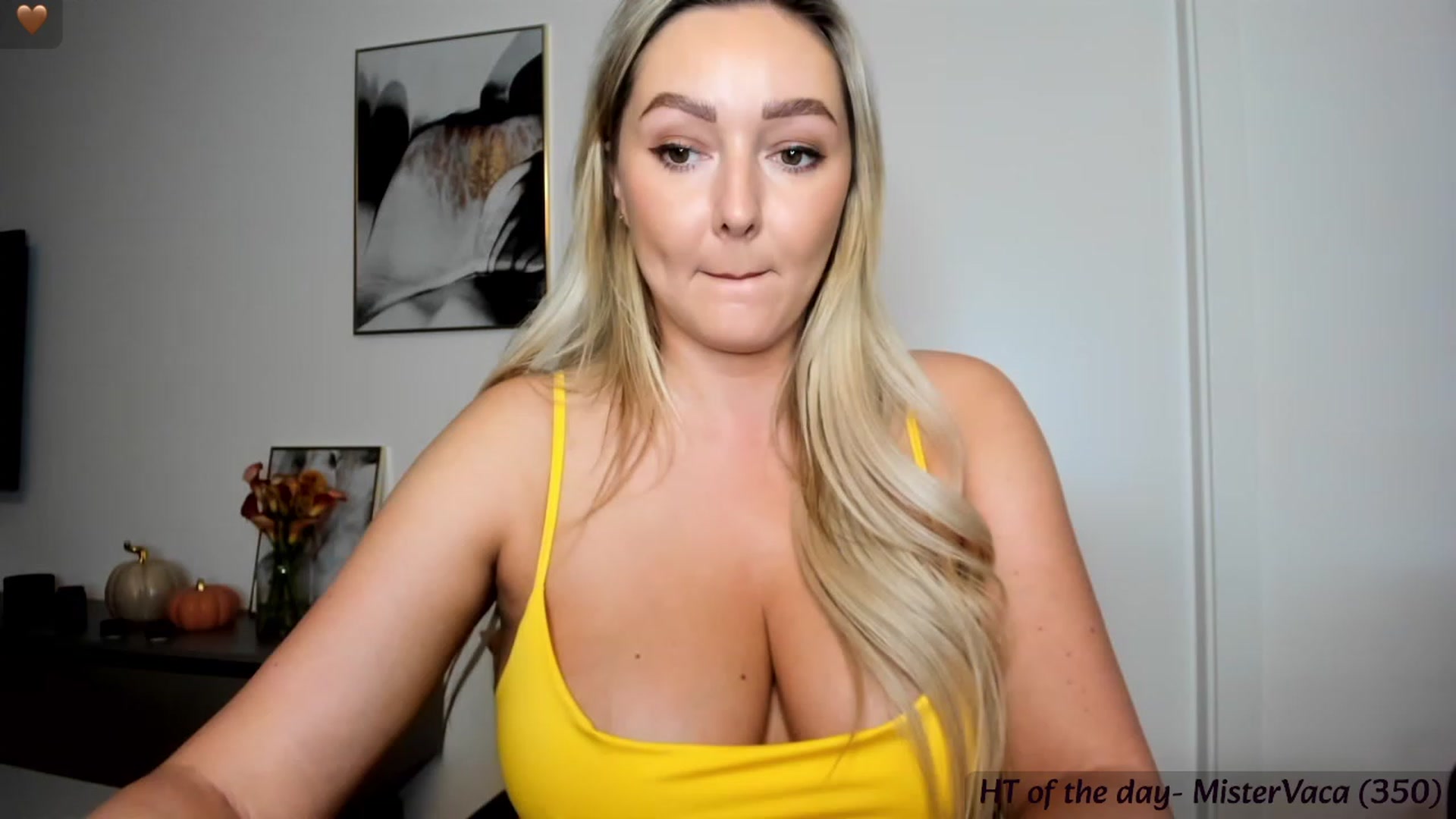 Gallery image thumbnail from Mi_Ha's myfreecams stream on, 09/26/2023, 13:47 image 1 of 20