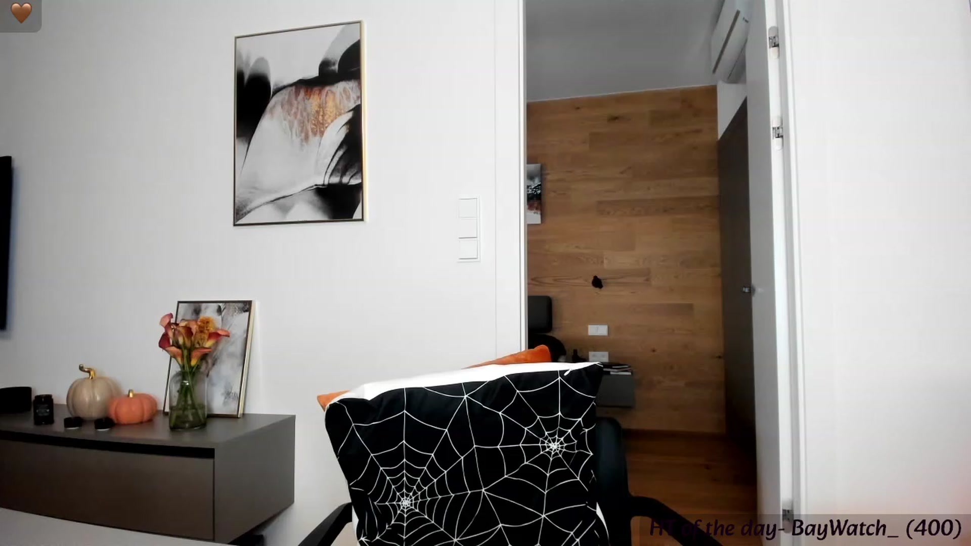 Gallery image thumbnail from Mi_Ha's myfreecams stream on, 09/26/2023, 15:24 image 19 of 20