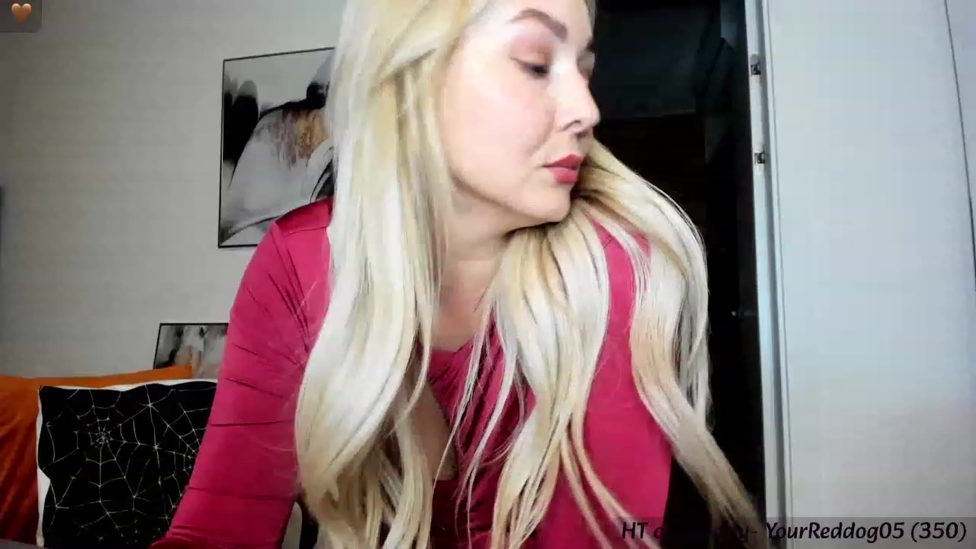 Gallery image thumbnail from Mi_Ha's myfreecams stream on, 09/29/2023, 16:22 image 14 of 20