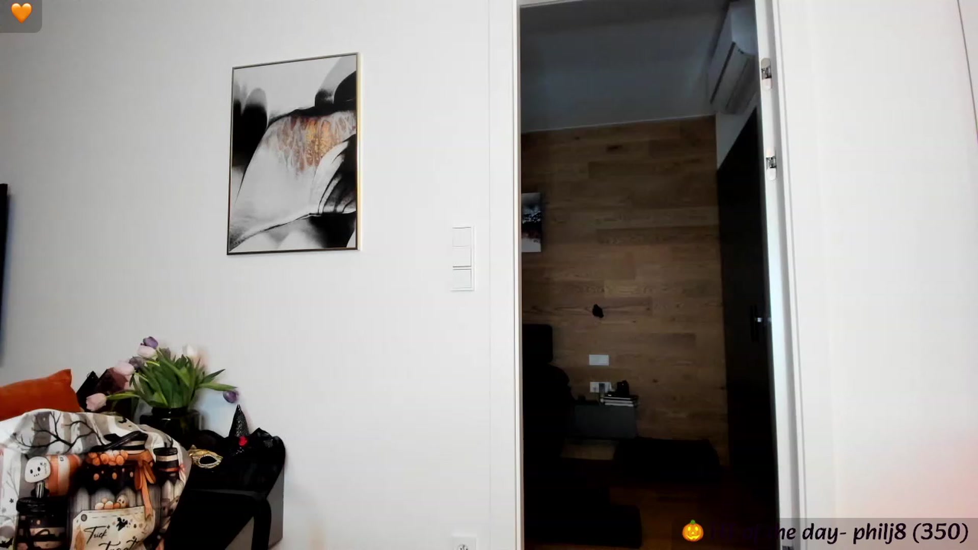 Gallery image thumbnail from Mi_Ha's myfreecams stream on, 10/07/2023, 15:09 image 9 of 20