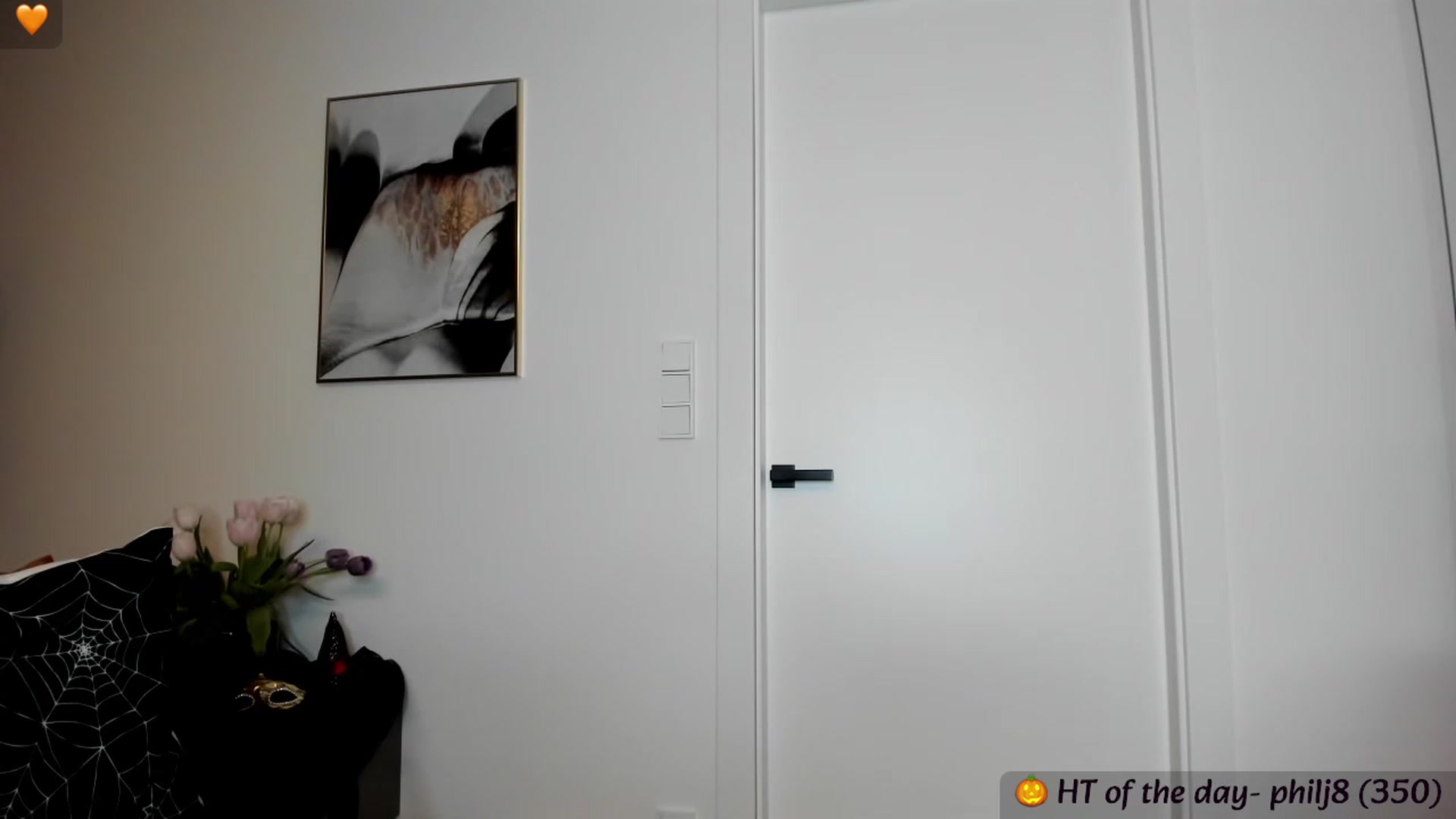 Gallery image thumbnail from Mi_Ha's myfreecams stream on, 10/08/2023, 14:36 image 11 of 20