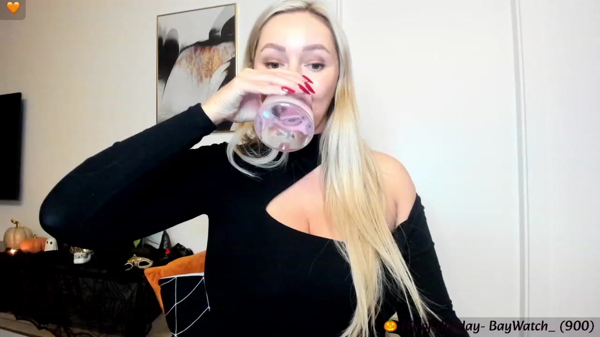 Gallery image thumbnail from Mi_Ha's myfreecams stream on, 10/09/2023, 22:07 image 1 of 20