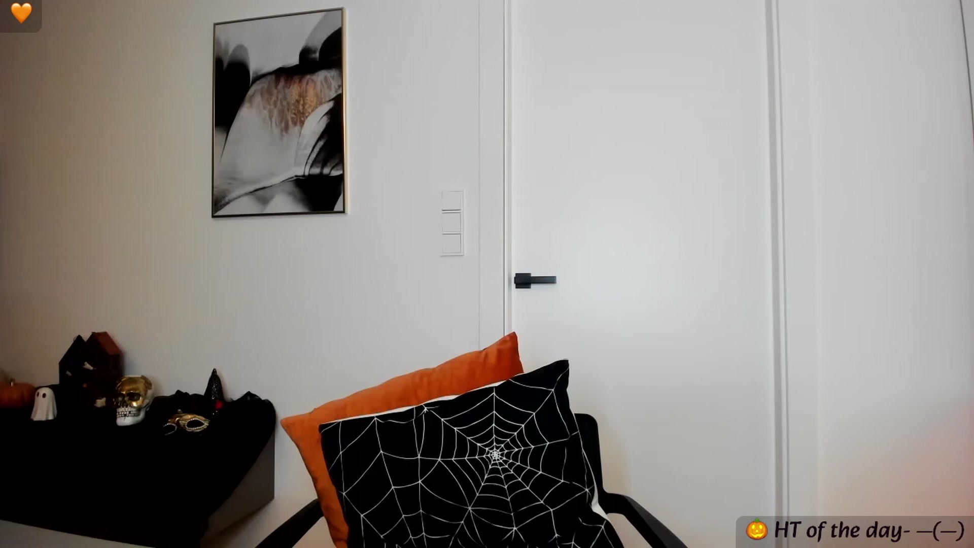 Gallery image thumbnail from Mi_Ha's myfreecams stream on, 10/10/2023, 15:06 image 5 of 20