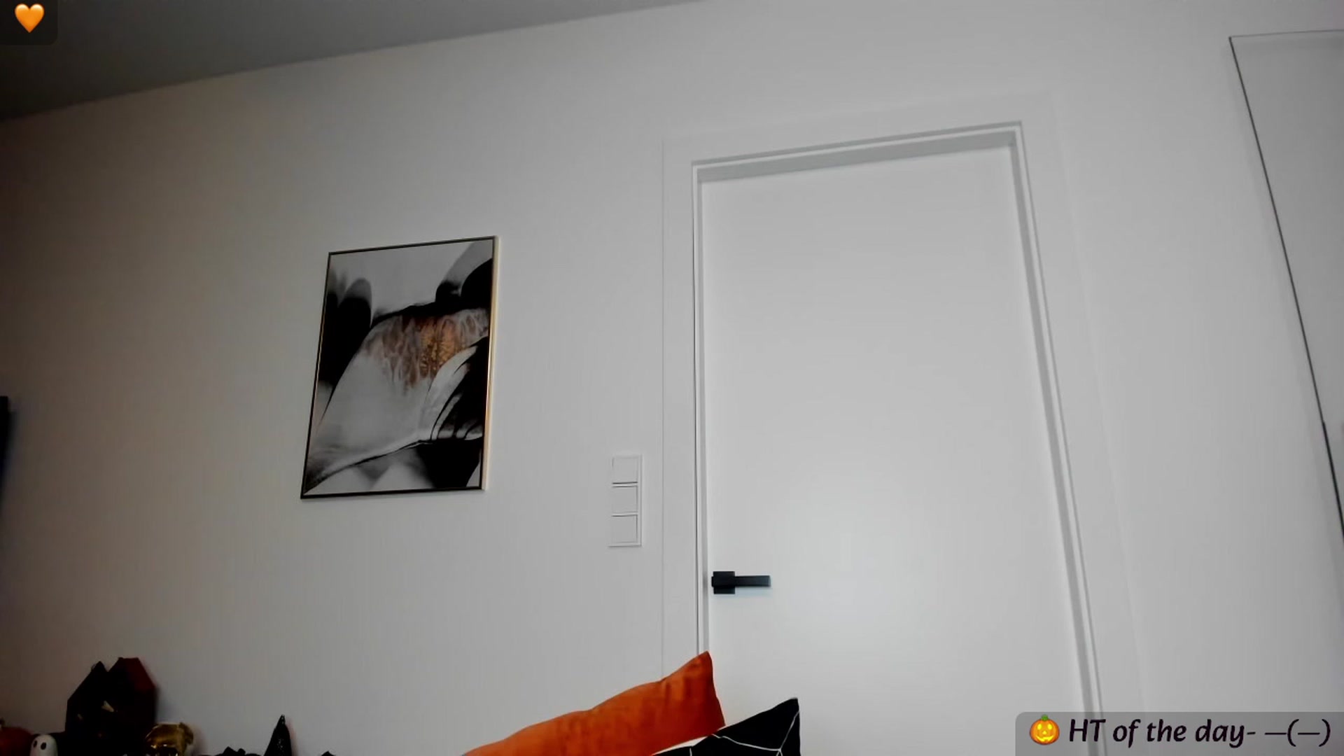 Gallery image thumbnail from Mi_Ha's myfreecams stream on, 10/10/2023, 15:06 image 12 of 20