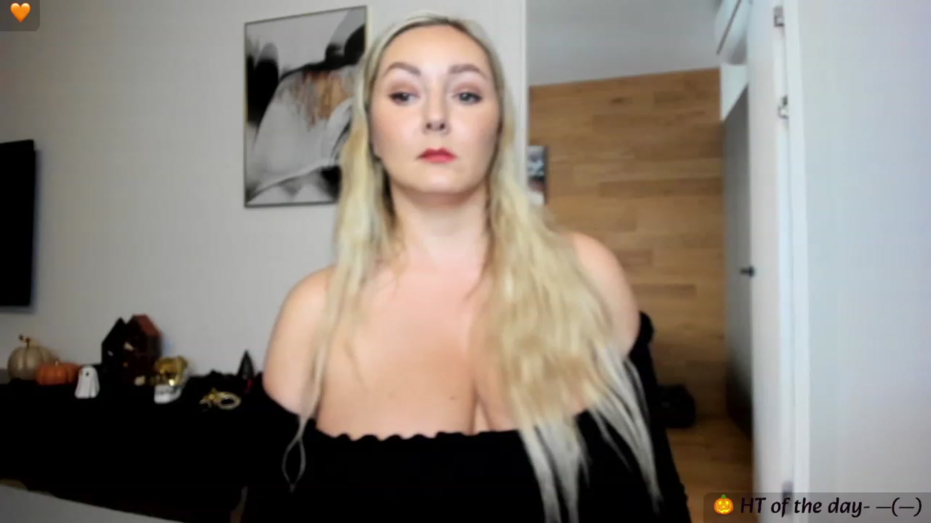 Gallery image thumbnail from Mi_Ha's myfreecams stream on, 10/13/2023, 13:48 image 13 of 20