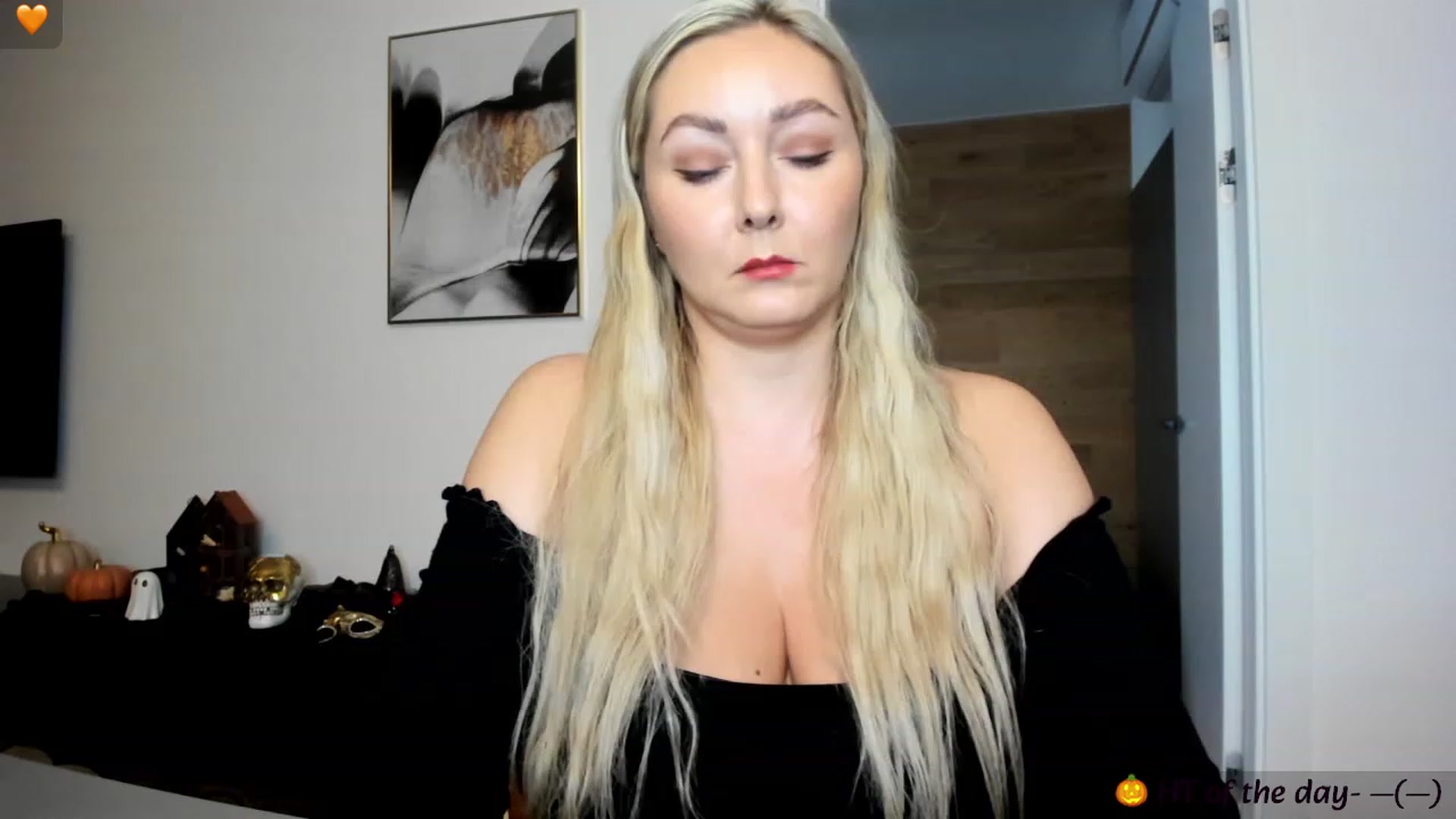 Gallery image thumbnail from Mi_Ha's myfreecams stream on, 10/13/2023, 13:48 image 15 of 20
