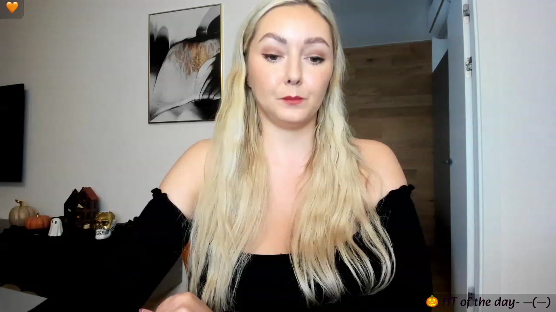 Gallery image thumbnail from Mi_Ha's myfreecams stream on, 10/13/2023, 13:48 image 16 of 20