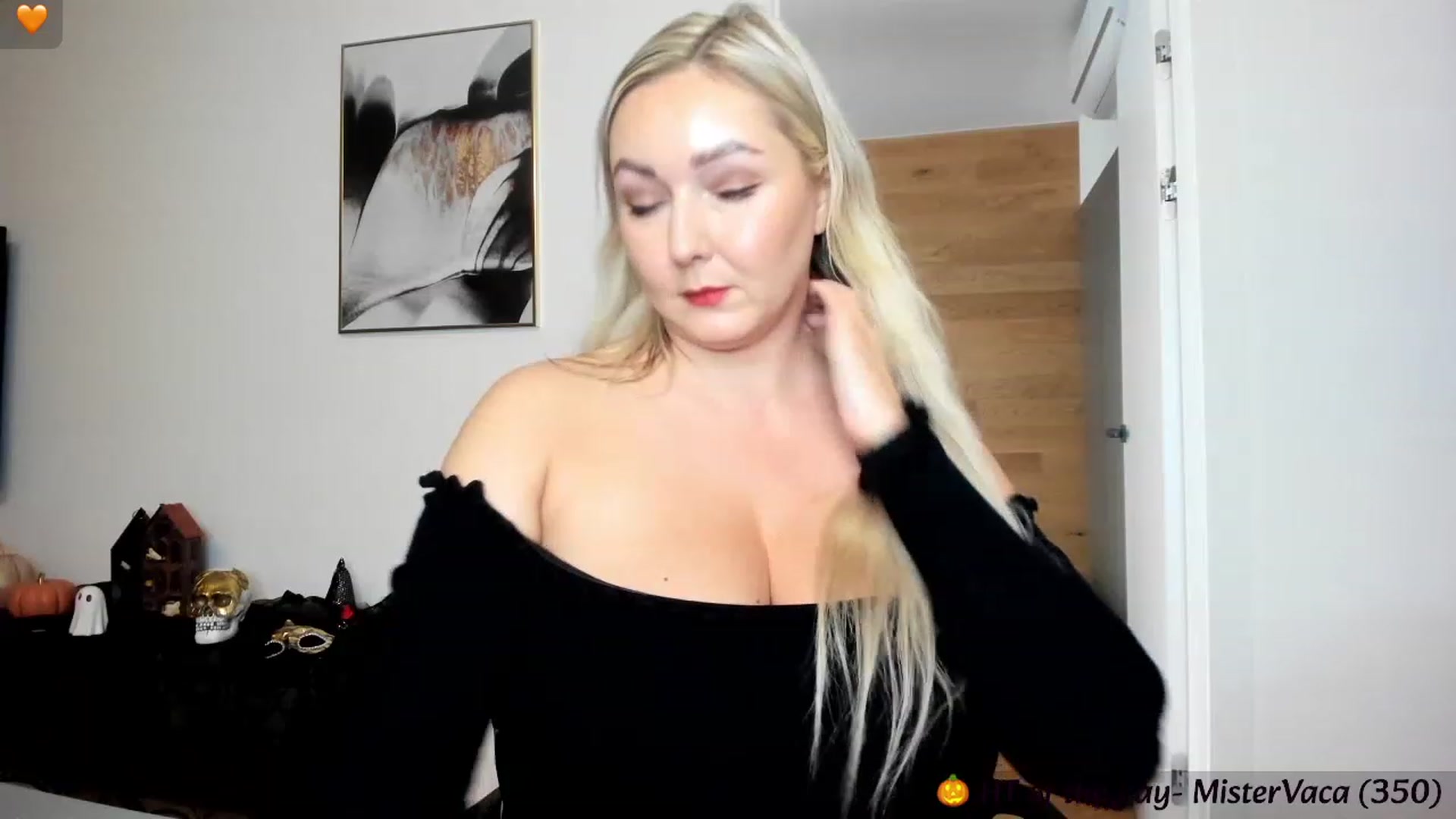 Gallery image thumbnail from Mi_Ha's myfreecams stream on, 10/13/2023, 14:34 image 18 of 20