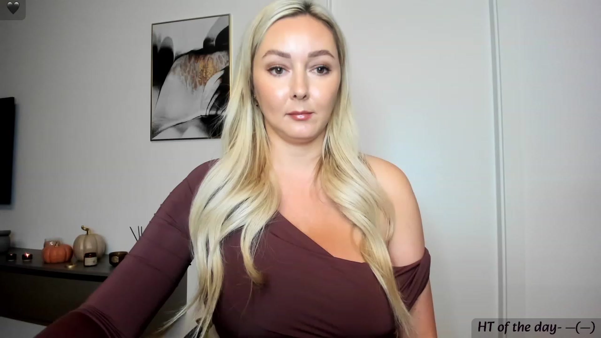 Gallery image thumbnail from Mi_Ha's myfreecams stream on, 11/02/2023, 16:12 image 6 of 20