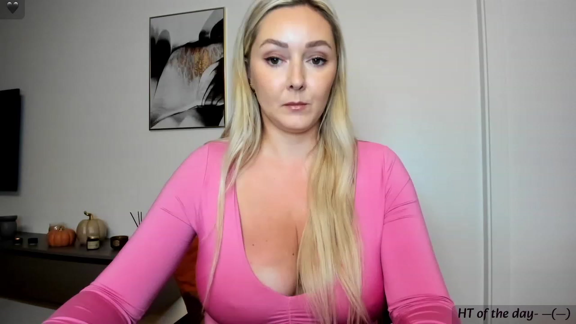 Gallery image thumbnail from Mi_Ha's myfreecams stream on, 11/03/2023, 21:22 image 4 of 20