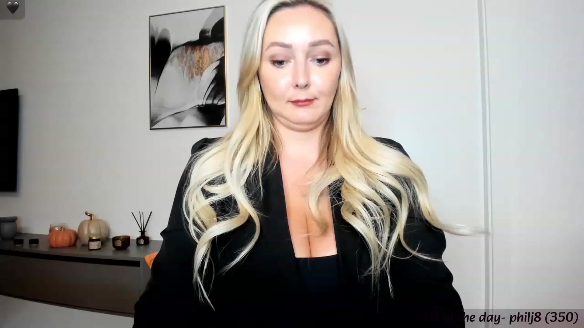 Gallery image thumbnail from Mi_Ha's myfreecams stream on, 11/04/2023, 15:49 image 19 of 20