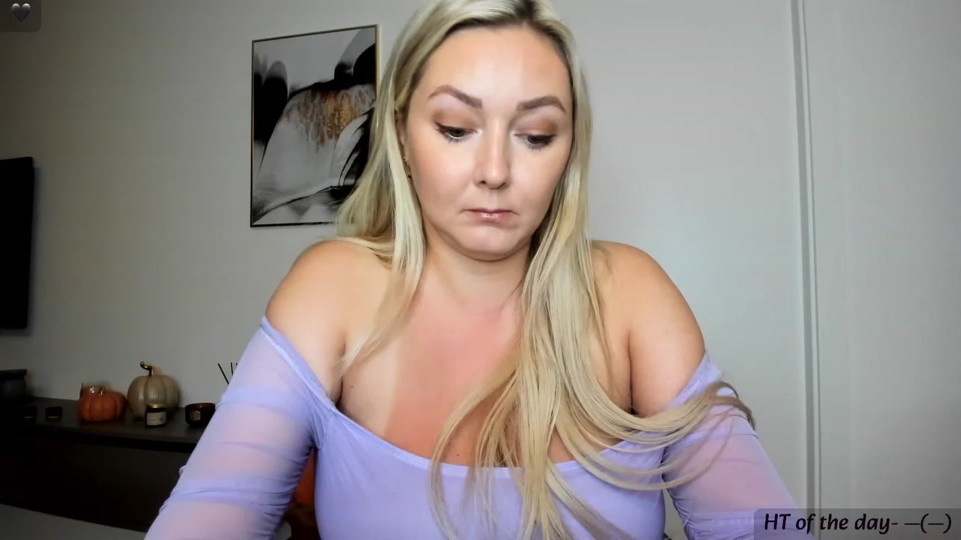 Gallery image thumbnail from Mi_Ha's myfreecams stream on, 11/05/2023, 17:00 image 3 of 20
