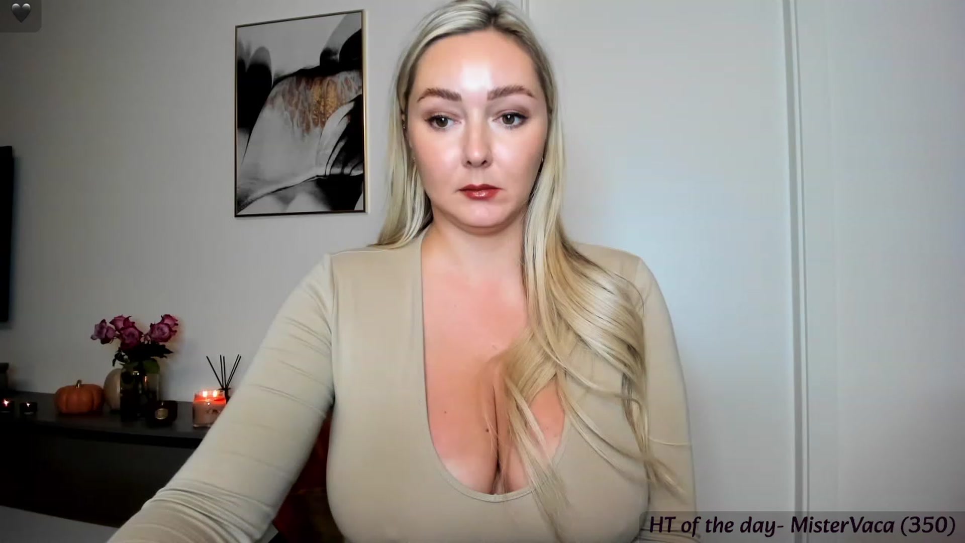 Gallery image thumbnail from Mi_Ha's myfreecams stream on, 11/06/2023, 17:01 image 12 of 20