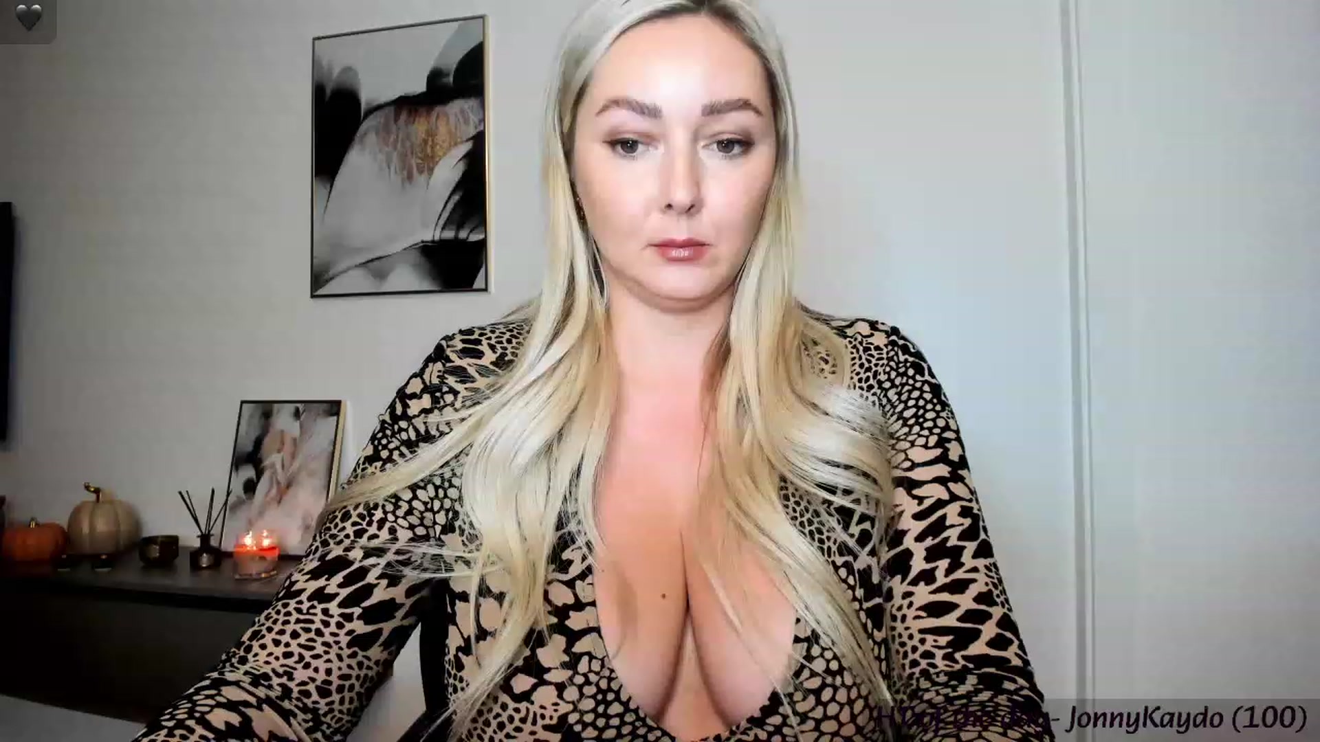 Gallery image thumbnail from Mi_Ha's myfreecams stream on, 11/12/2023, 21:26 image 12 of 20