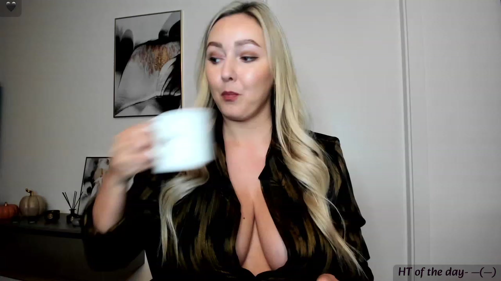 Gallery image thumbnail from Mi_Ha's myfreecams stream on, 11/14/2023, 14:46 image 2 of 20