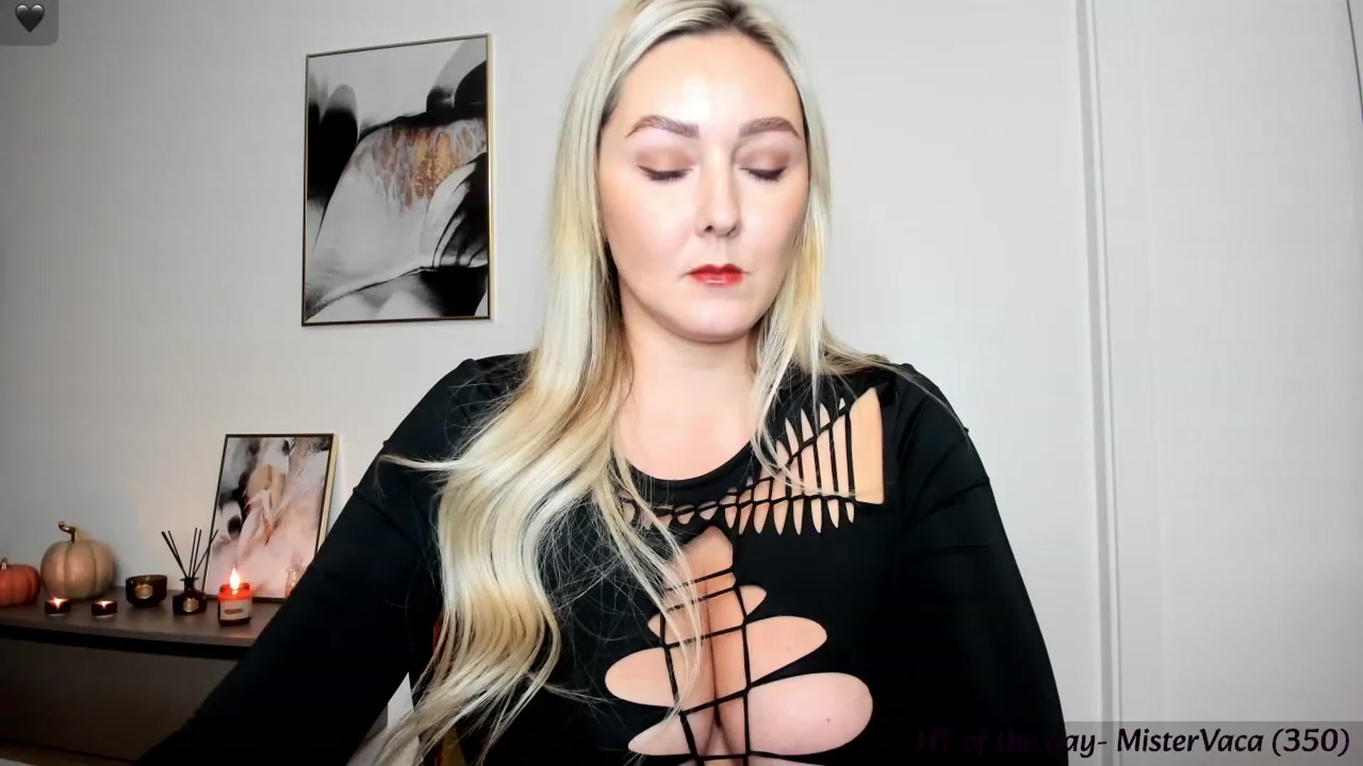 Gallery image thumbnail from Mi_Ha's myfreecams stream on, 11/15/2023, 16:18 image 20 of 20