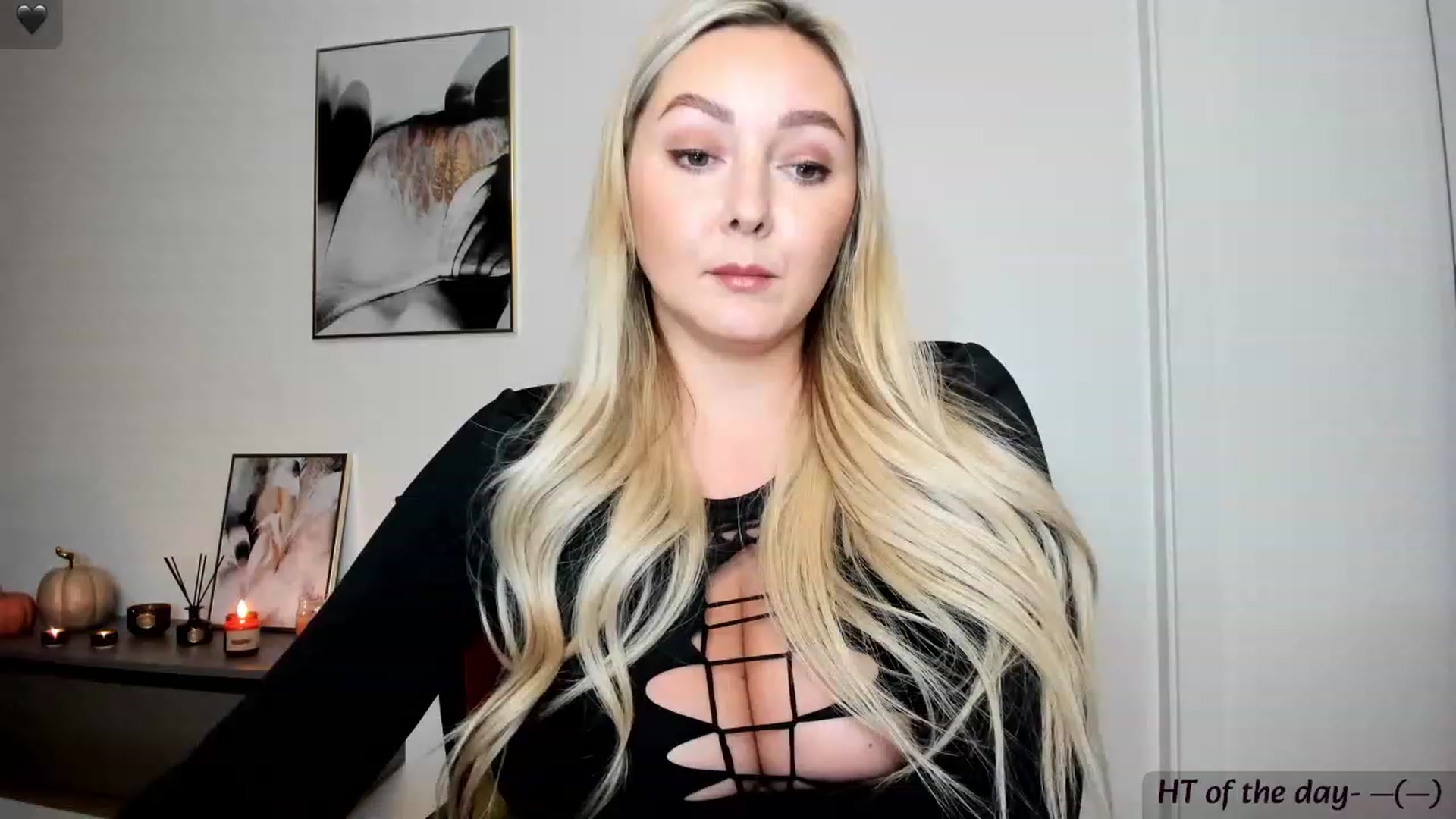 Gallery image thumbnail from Mi_Ha's myfreecams stream on, 11/15/2023, 16:18 image 15 of 20