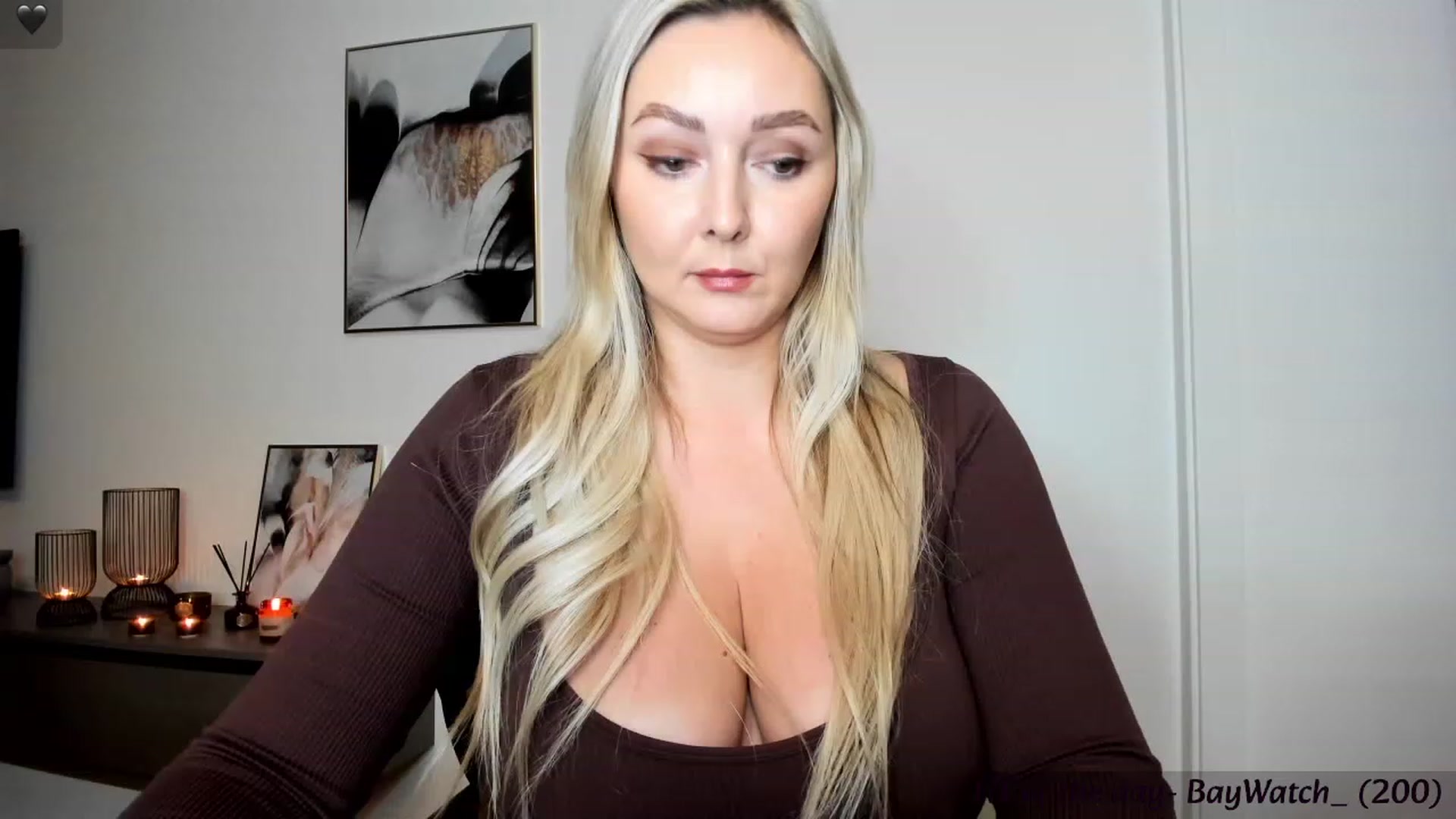 Gallery image thumbnail from Mi_Ha's myfreecams stream on, 11/16/2023, 16:34 image 20 of 20