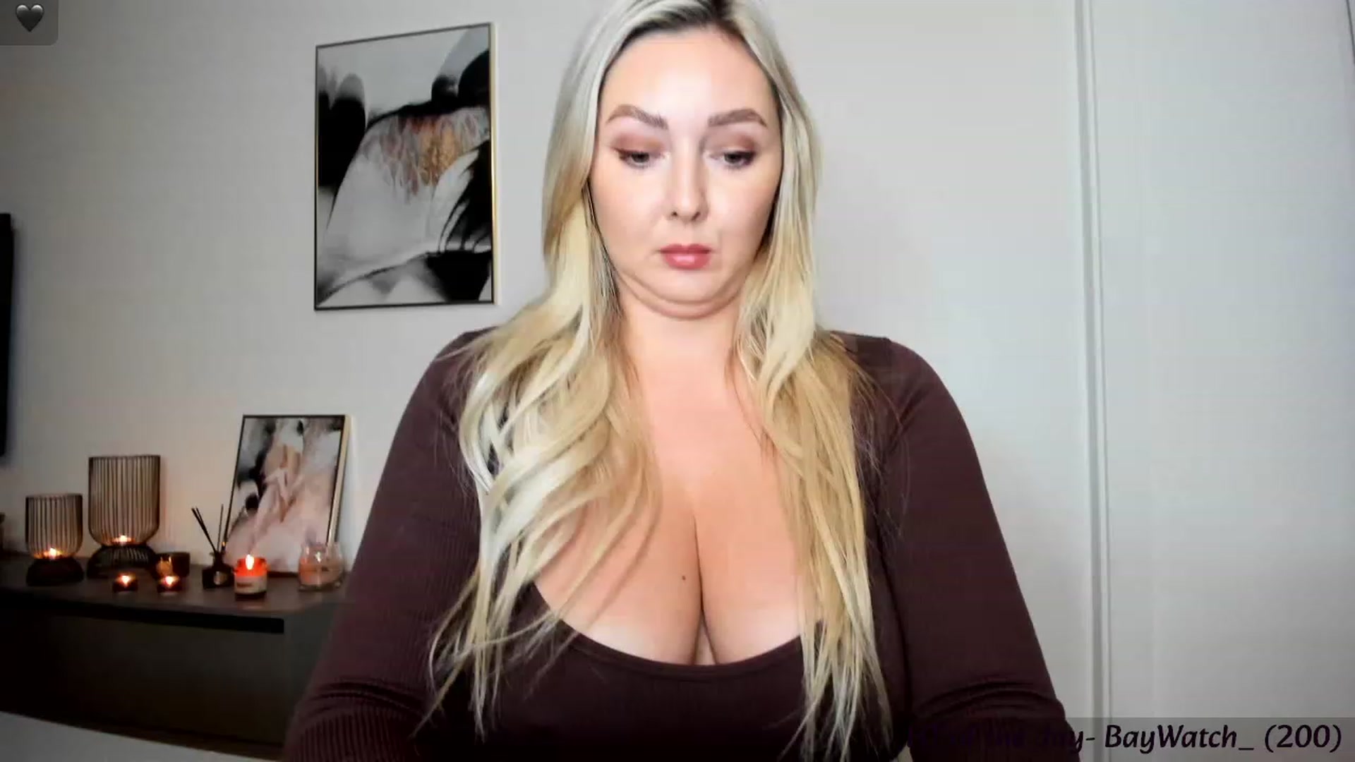 Gallery image thumbnail from Mi_Ha's myfreecams stream on, 11/16/2023, 16:34 image 19 of 20