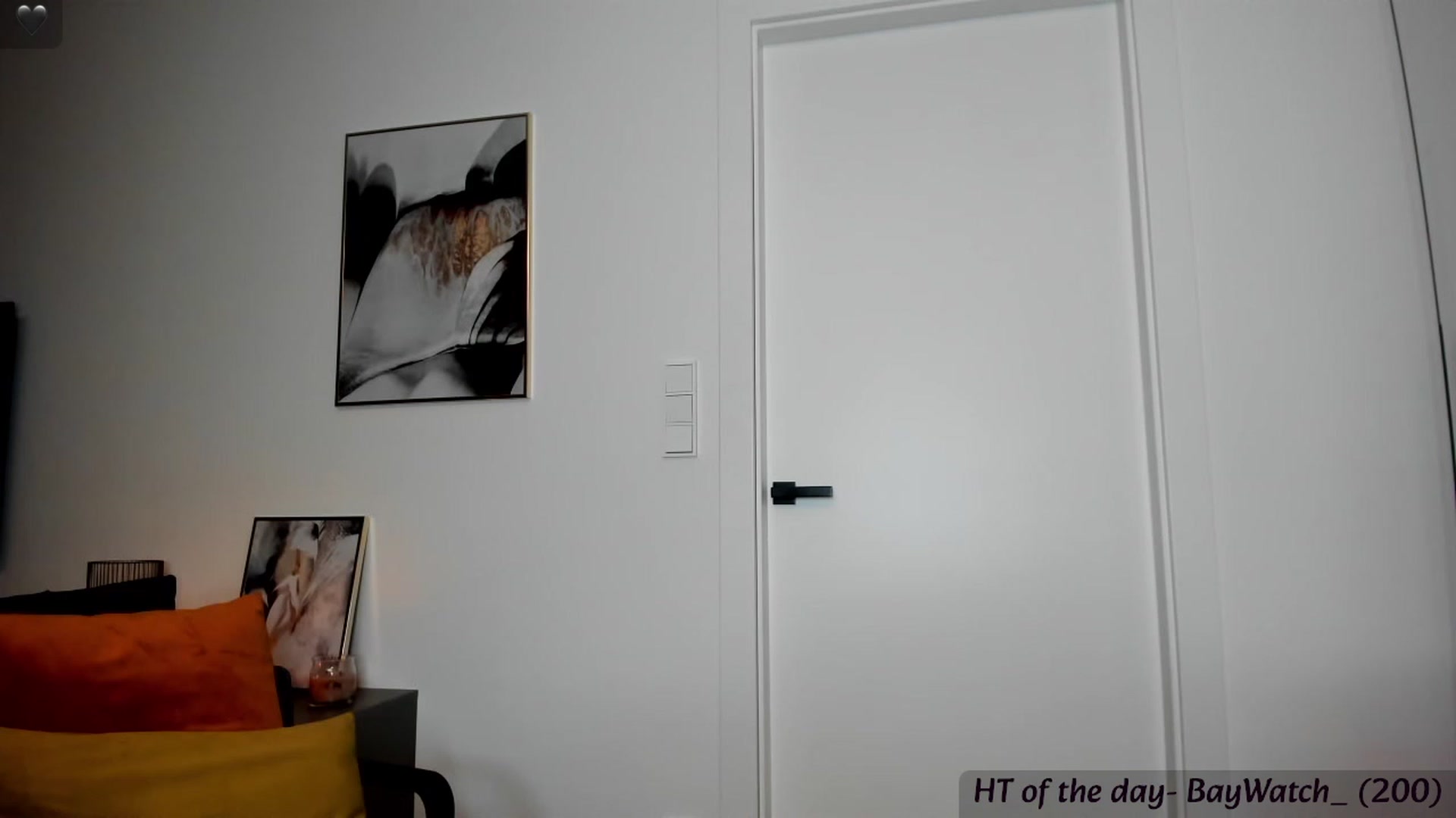 Gallery image thumbnail from Mi_Ha's myfreecams stream on, 11/16/2023, 17:33 image 9 of 20