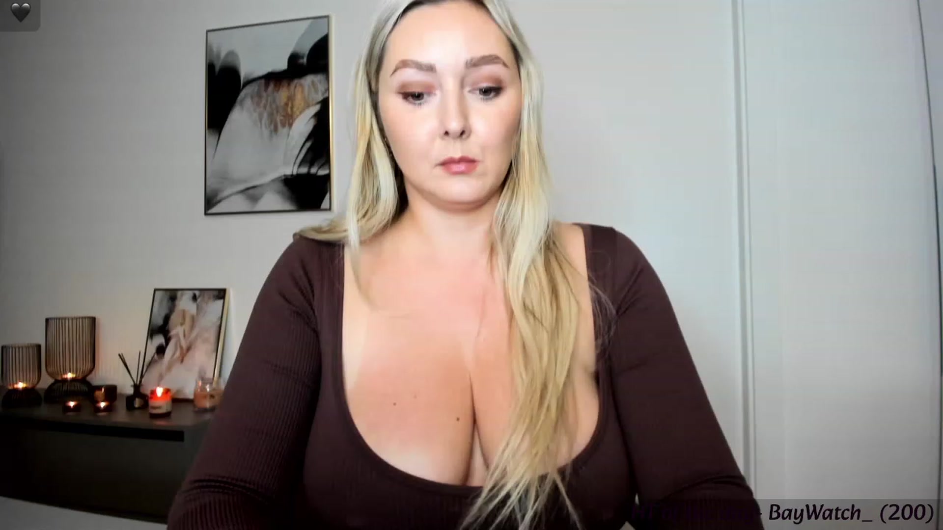 Gallery image thumbnail from Mi_Ha's myfreecams stream on, 11/16/2023, 17:33 image 1 of 20